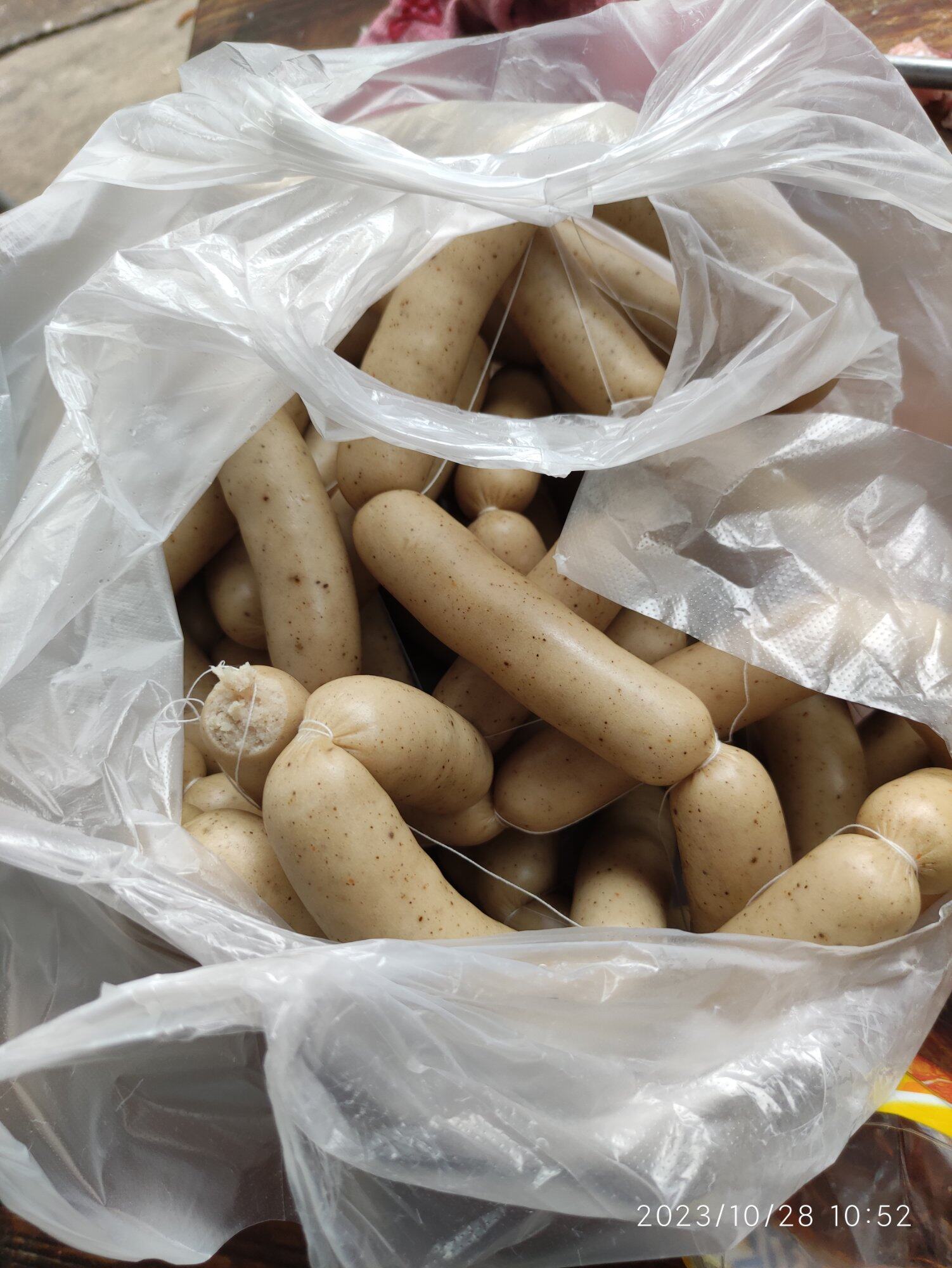 肉丸和火腿肠，买买买