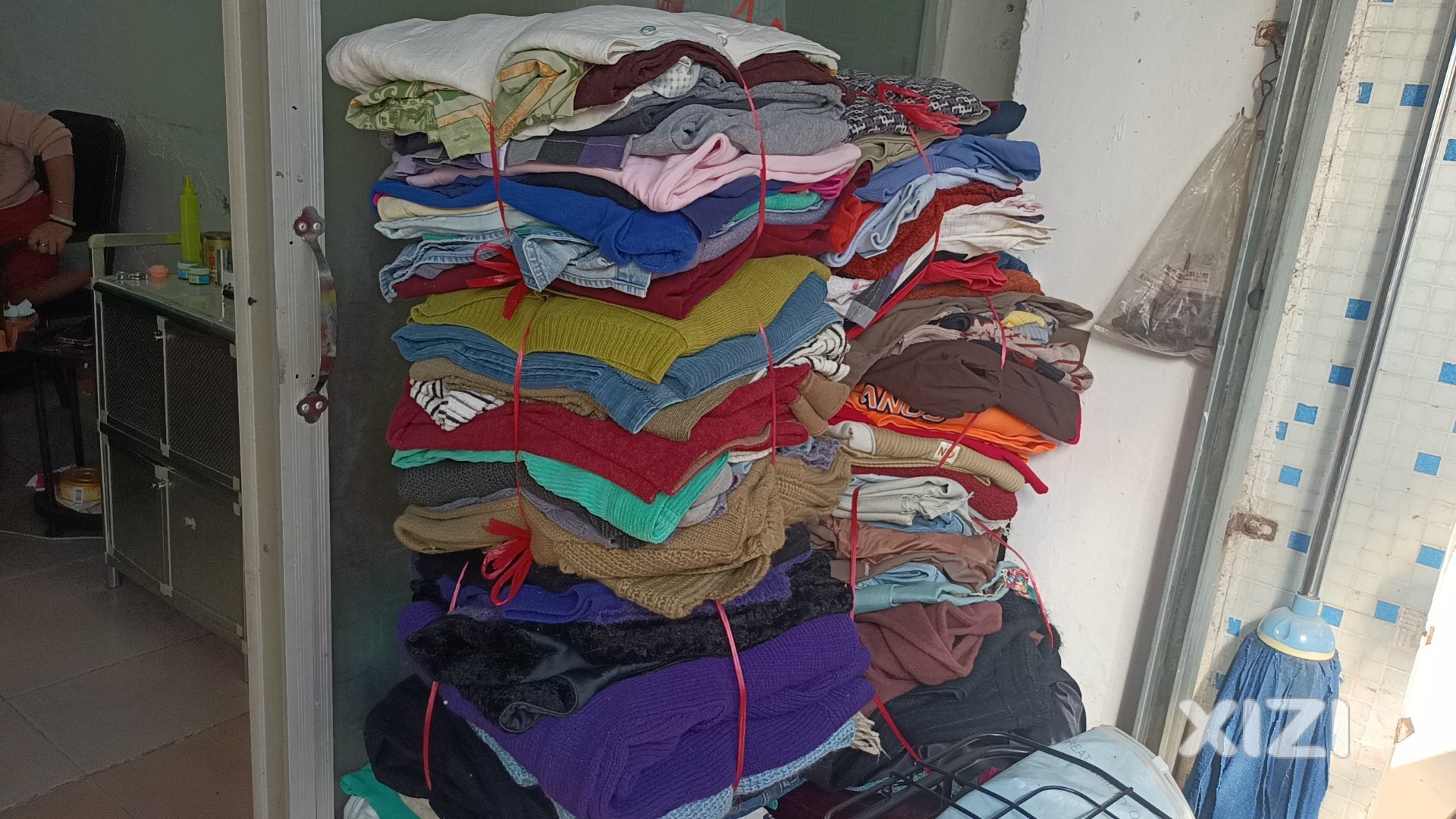 志愿者旧衣服回收助力残疾人就业