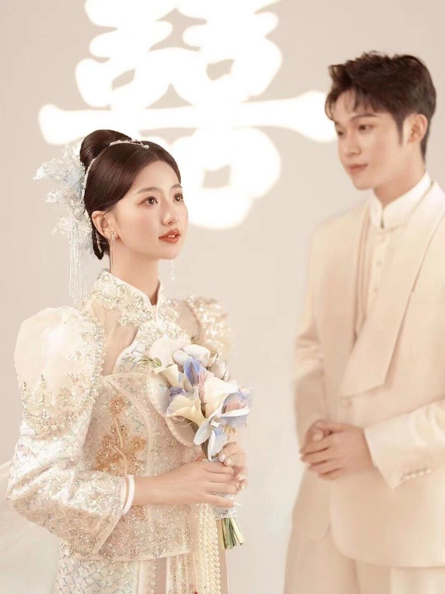 中式➕光影结合的喜嫁婚纱照，仪式感好强‼️