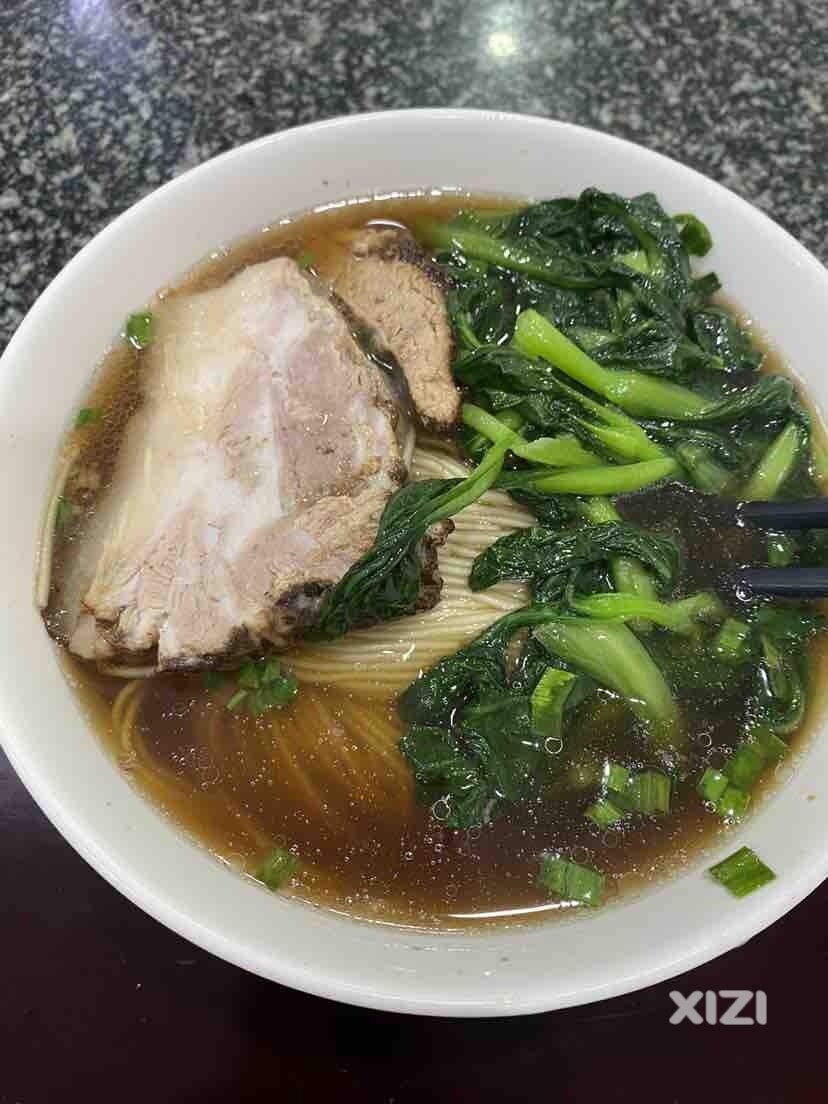 仲恺这家面馆，有点特色！