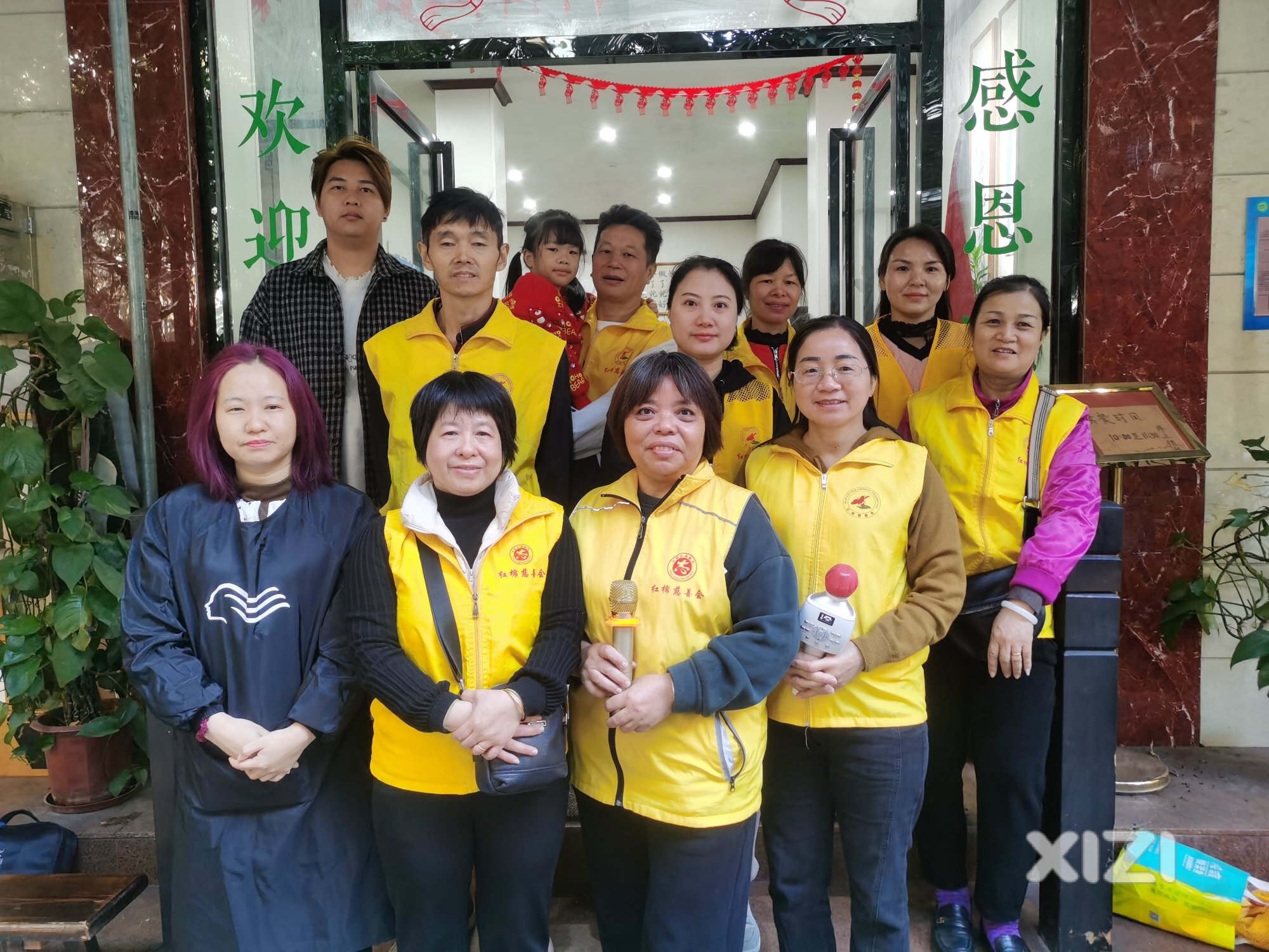 “关爱老人献爱心，义剪服务暖人心”