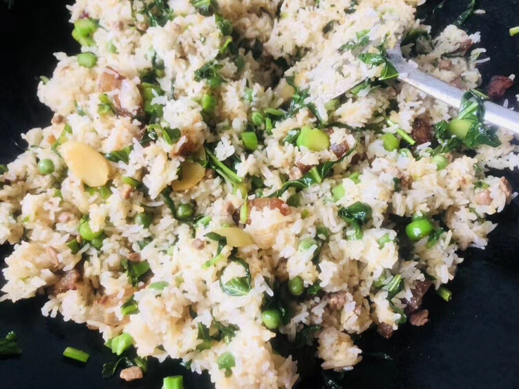 今天冷来碗麦豆饭