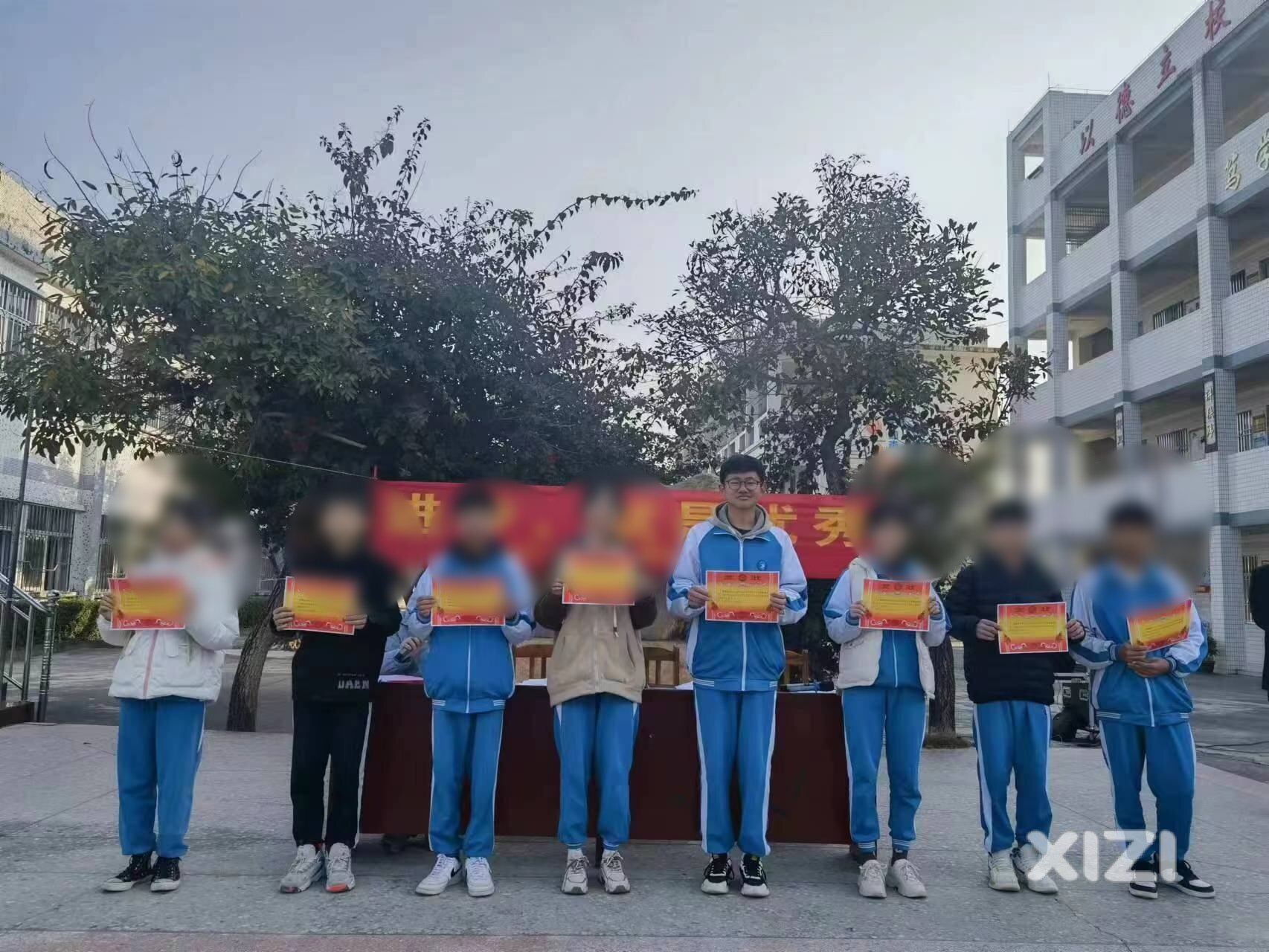 14岁的学生饶梓镓患重罕见病需要做骨髓移植，恳求好心人伸出援手相助