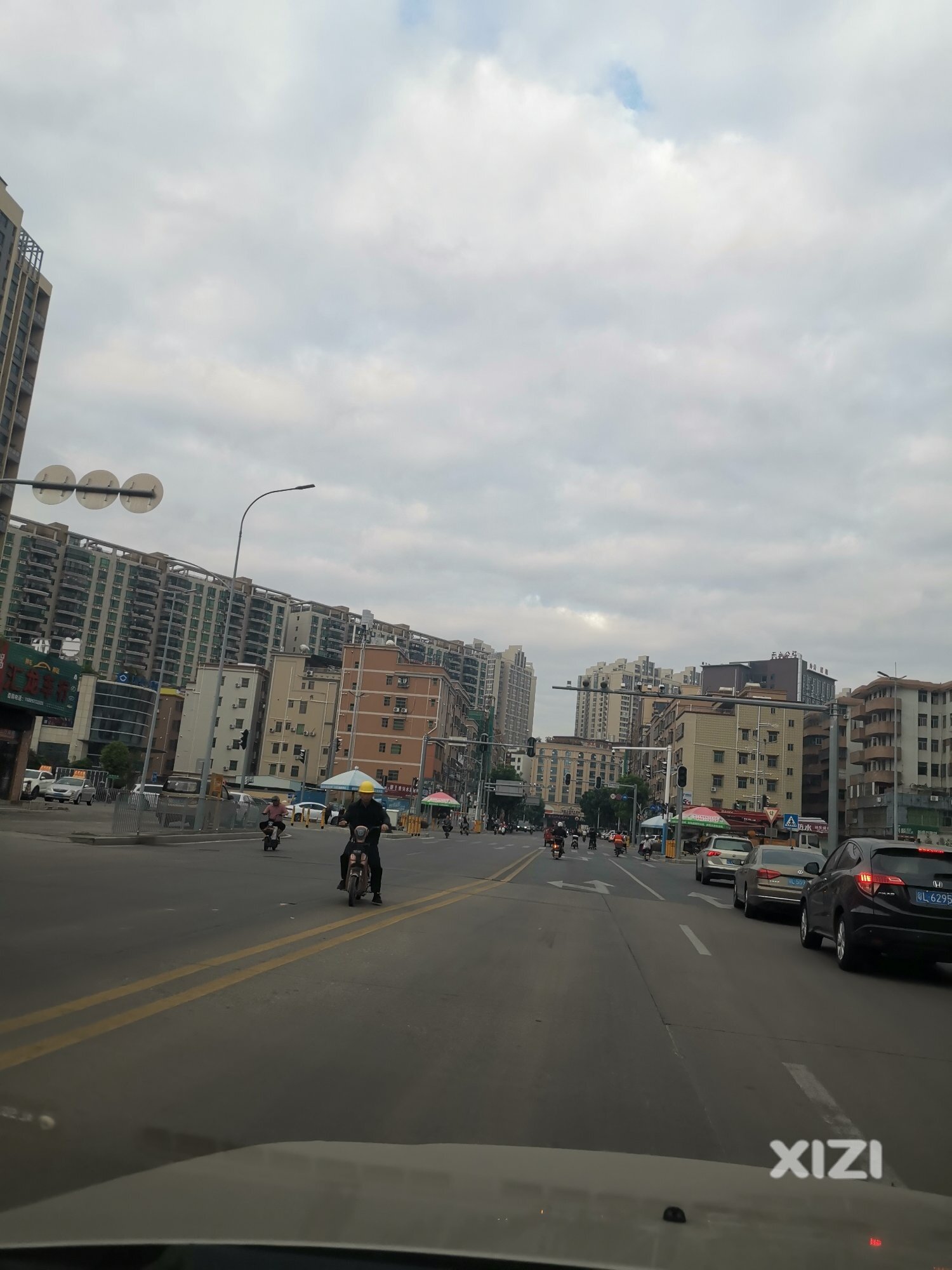 承修路与东华大道交汇