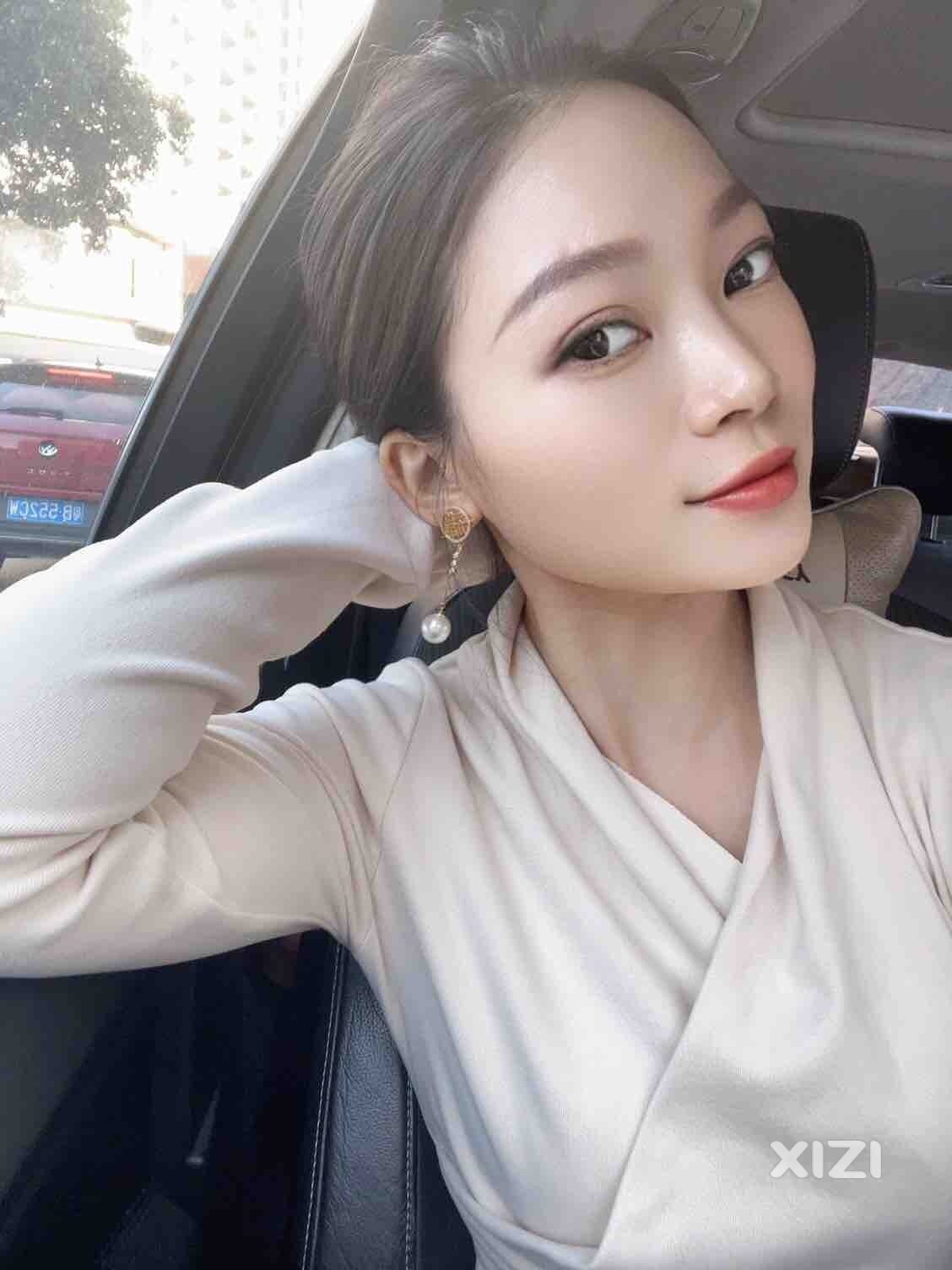 下午在中洲，来店里喝