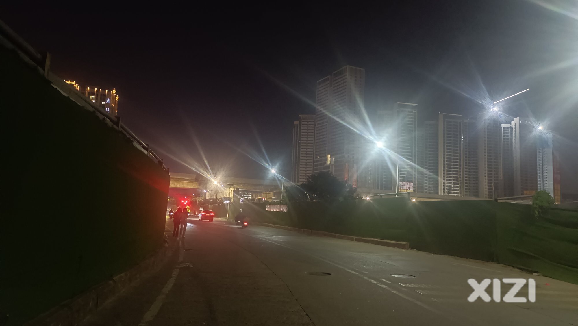 终于有光了