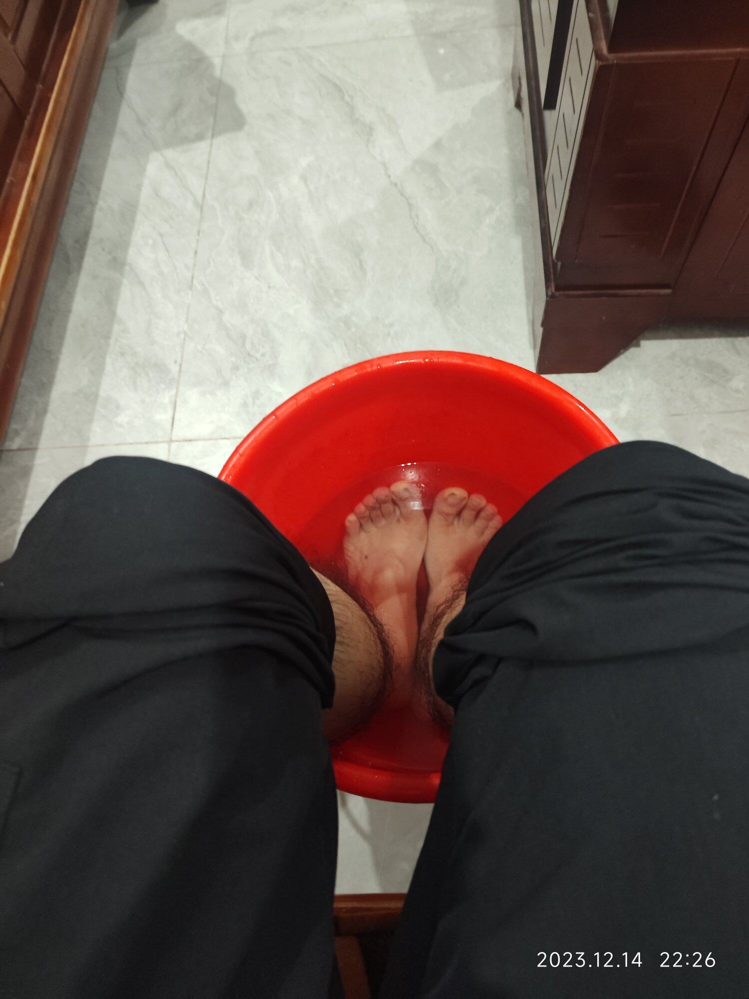 一个人挺好的，无忧无虑，一个人吃饱全家不饿