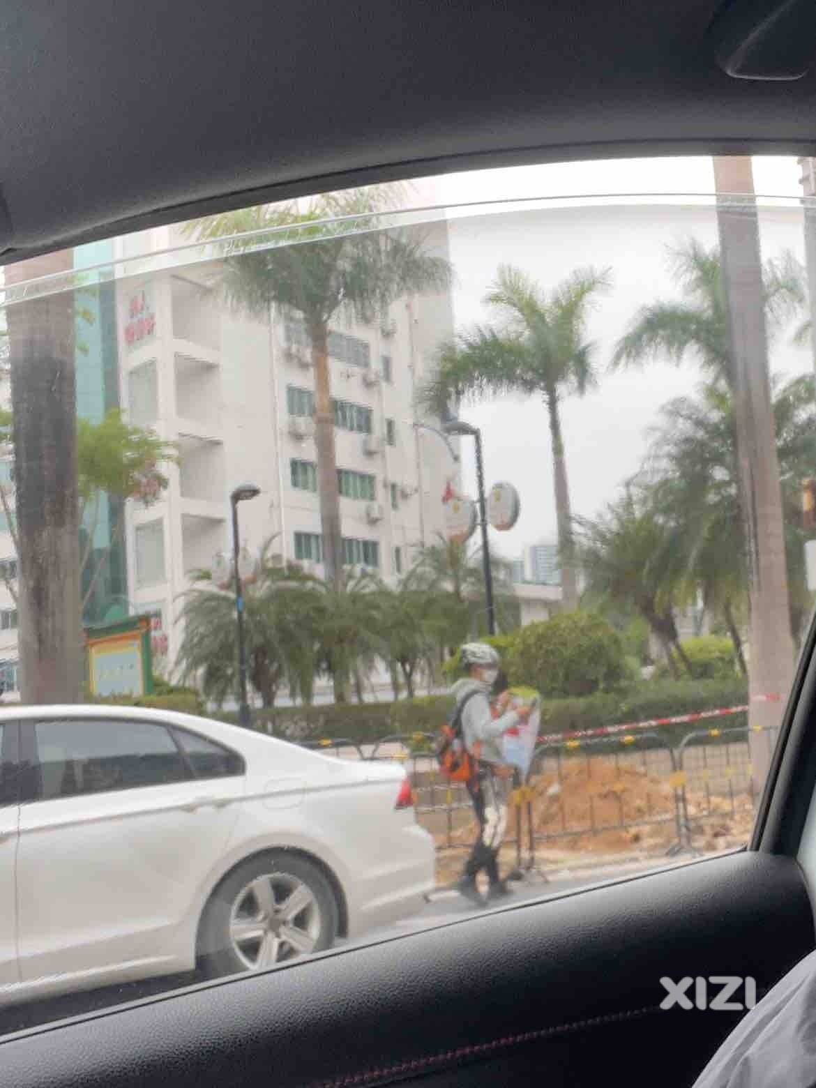 快过年了，红绿灯的老套路又出现了