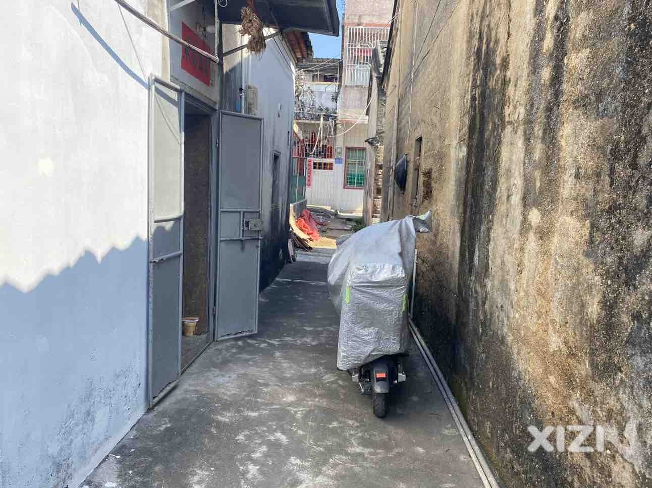 无良村霸想霸占穷人地方，村干部不作为