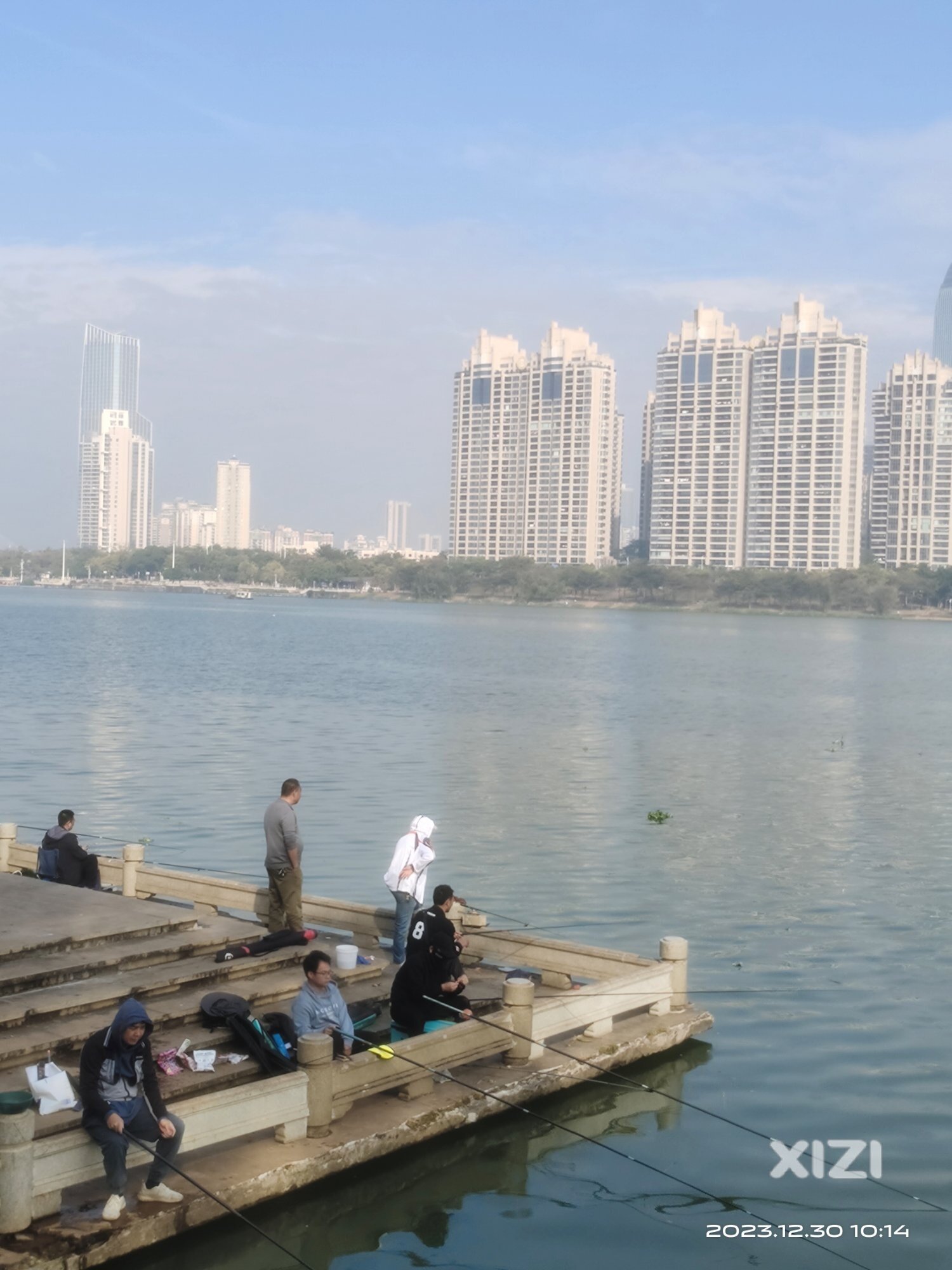 都市钓鱼，都是钓鱼人
