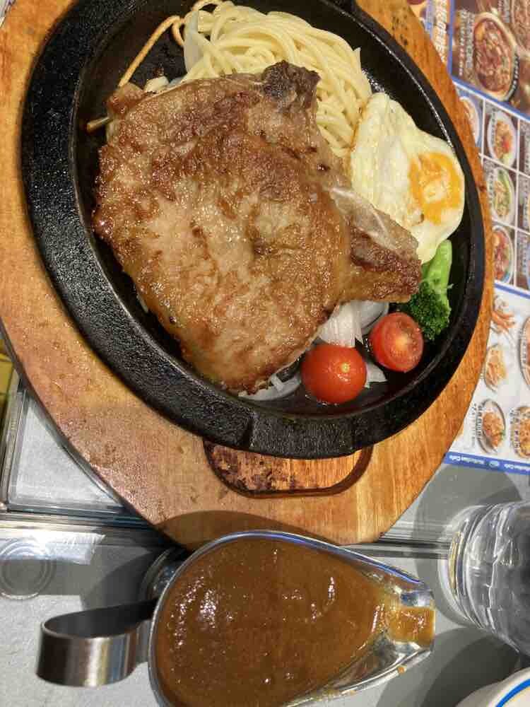 牛楠楠