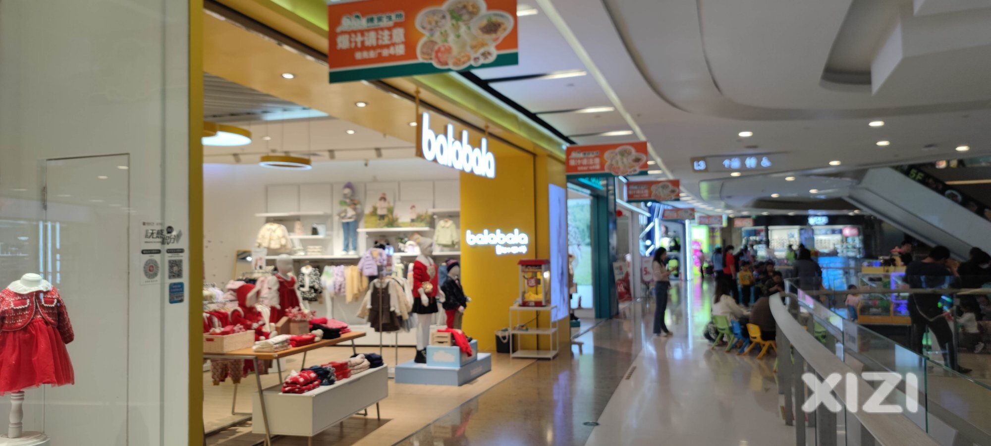 现在实体店买儿童衣服都那么贵吗？感觉比成人衣服还贵？