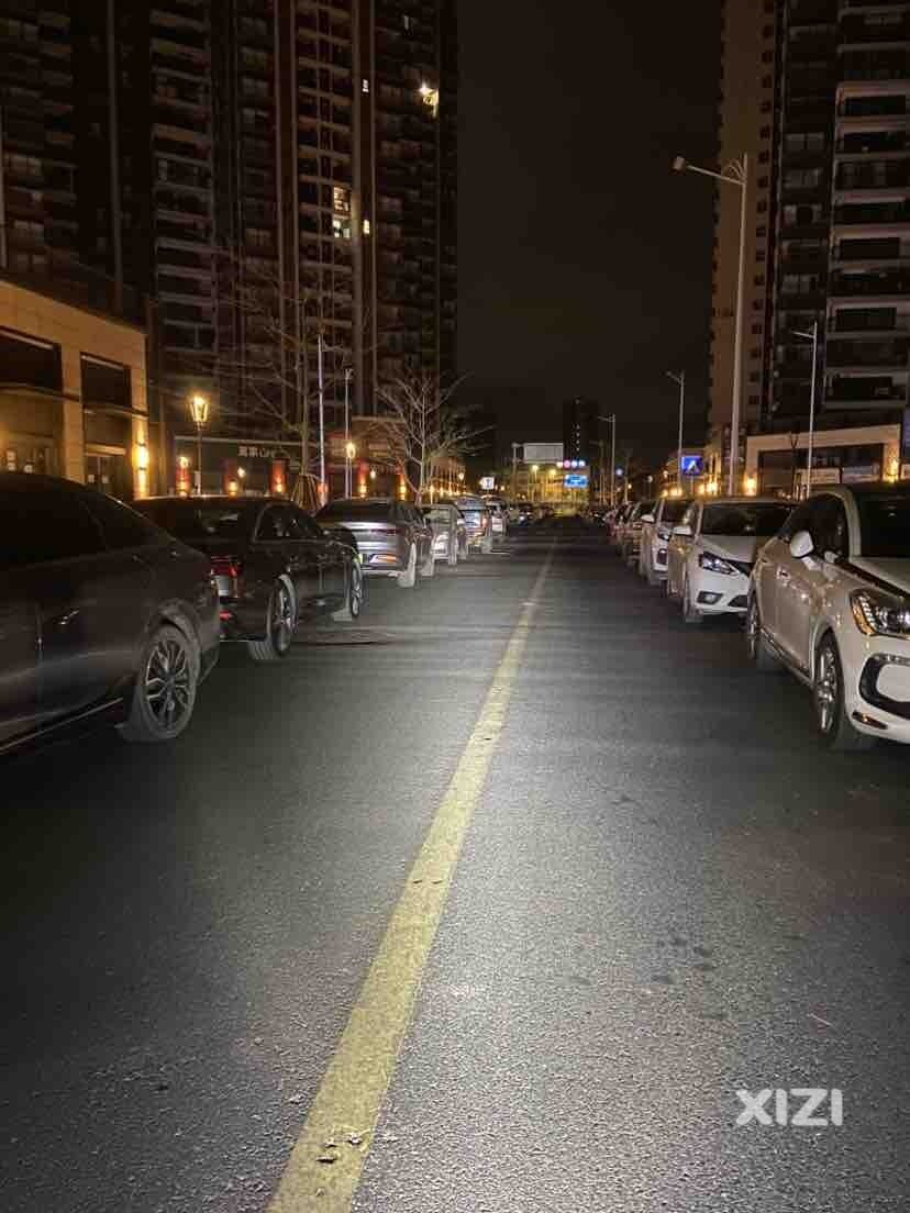 万科买房乱停车