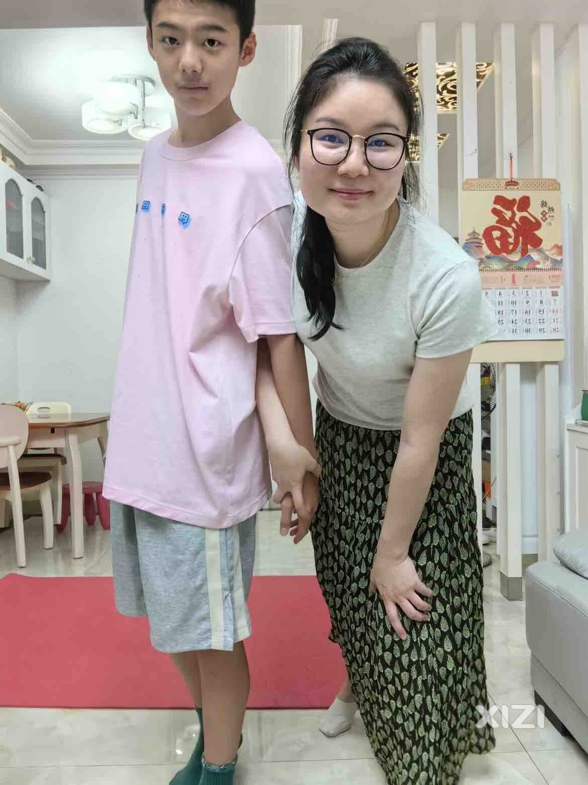 初中娃不肯拍照