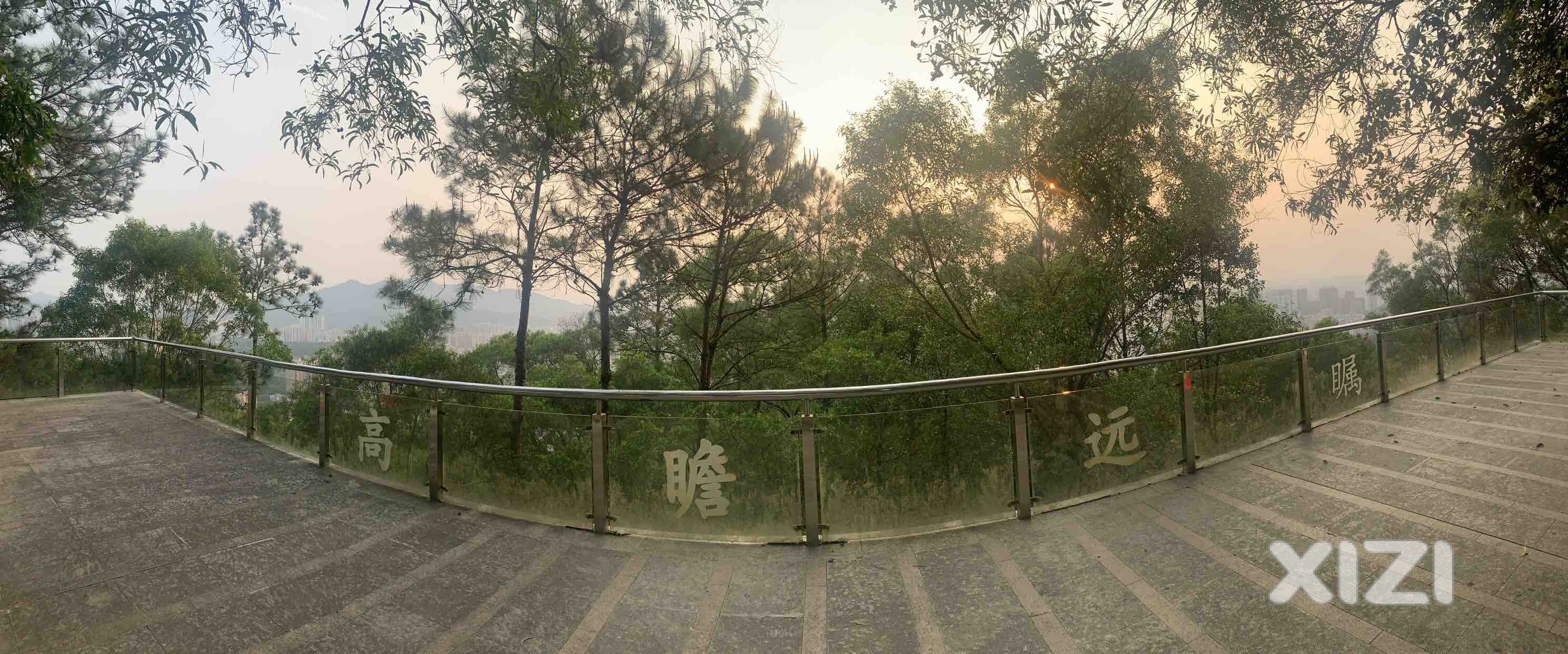 飞蛾岭山顶观景台，看