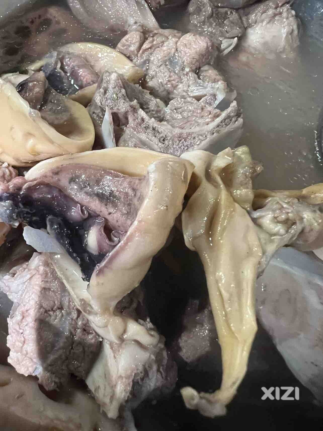 工厂里的伙食真是一年