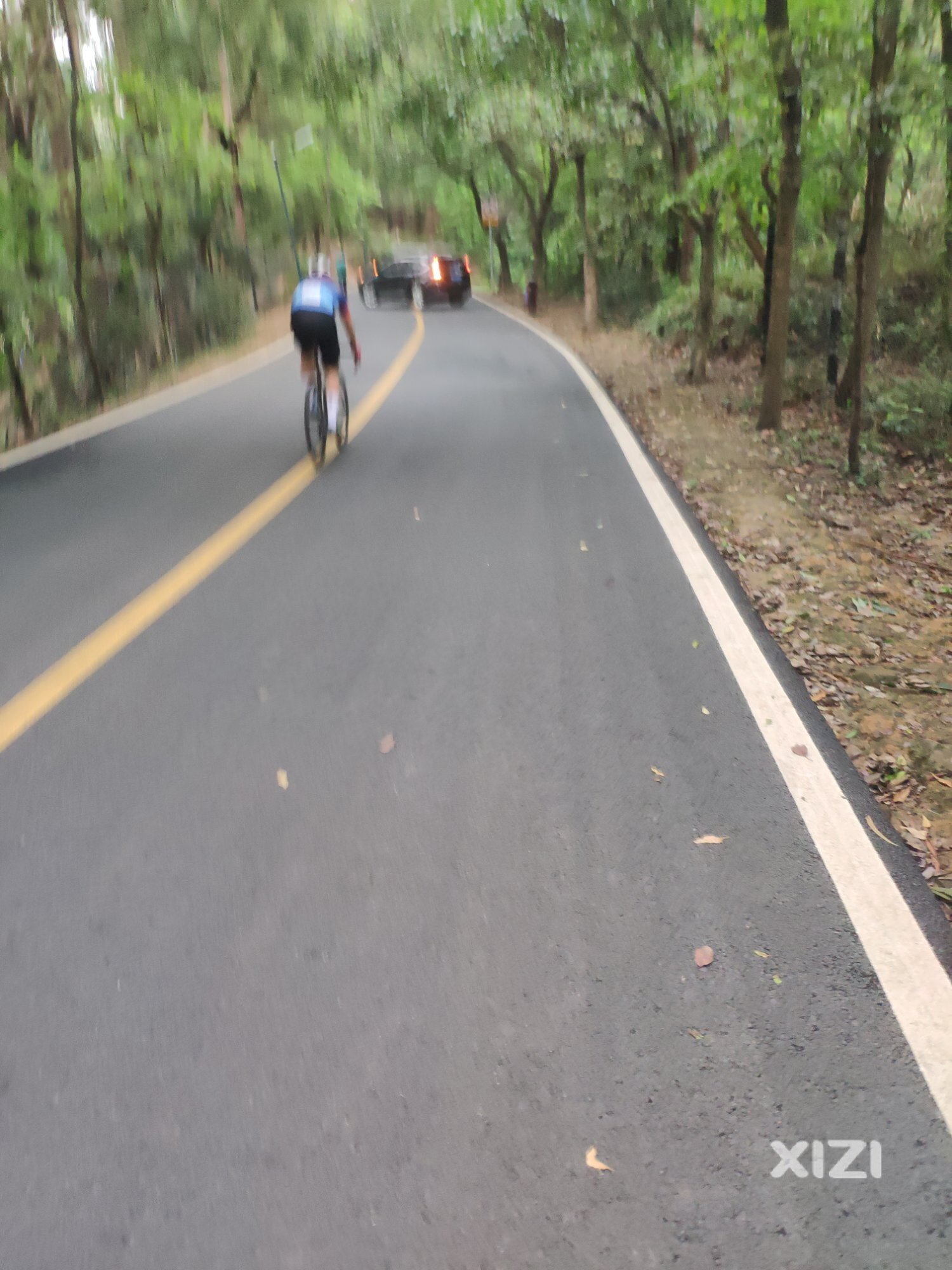 红花湖北门路，练下坡吗