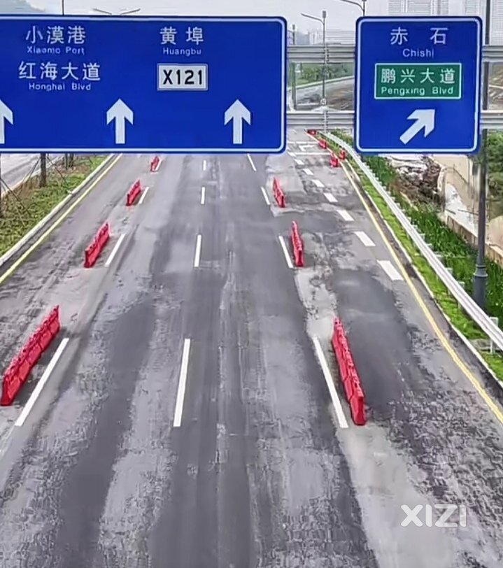 红海大道和小漠港连接黄埠的主干道线双向8车道