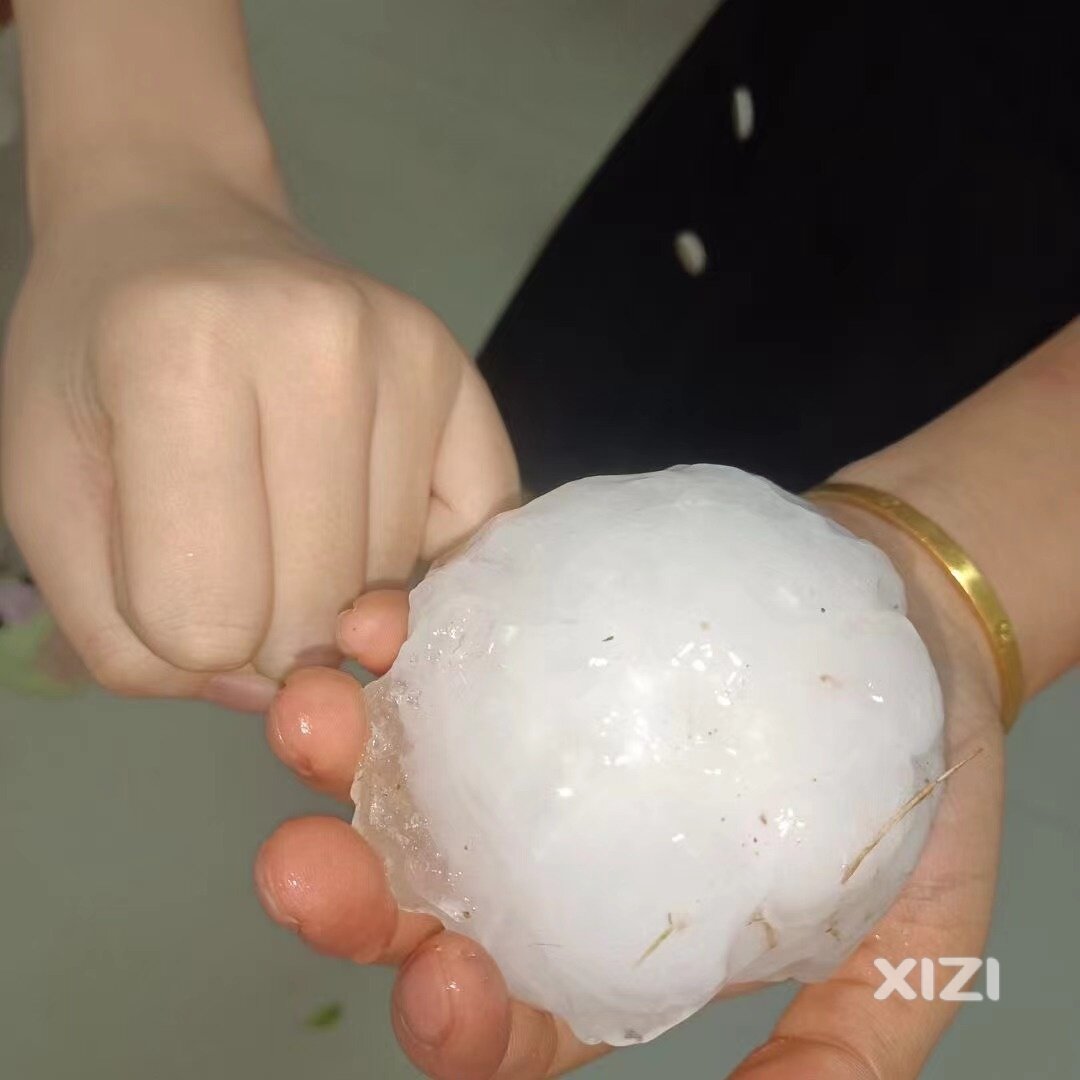 整个4月不是暴雨就是冰雹，是不是年头不好啊