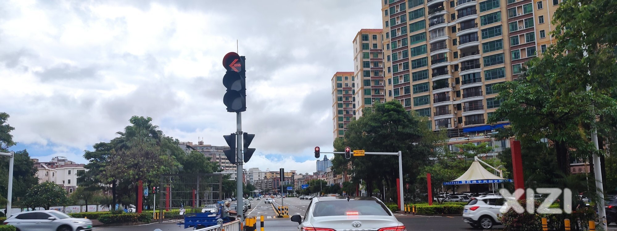 平山大洲桥的奇葩红绿灯
