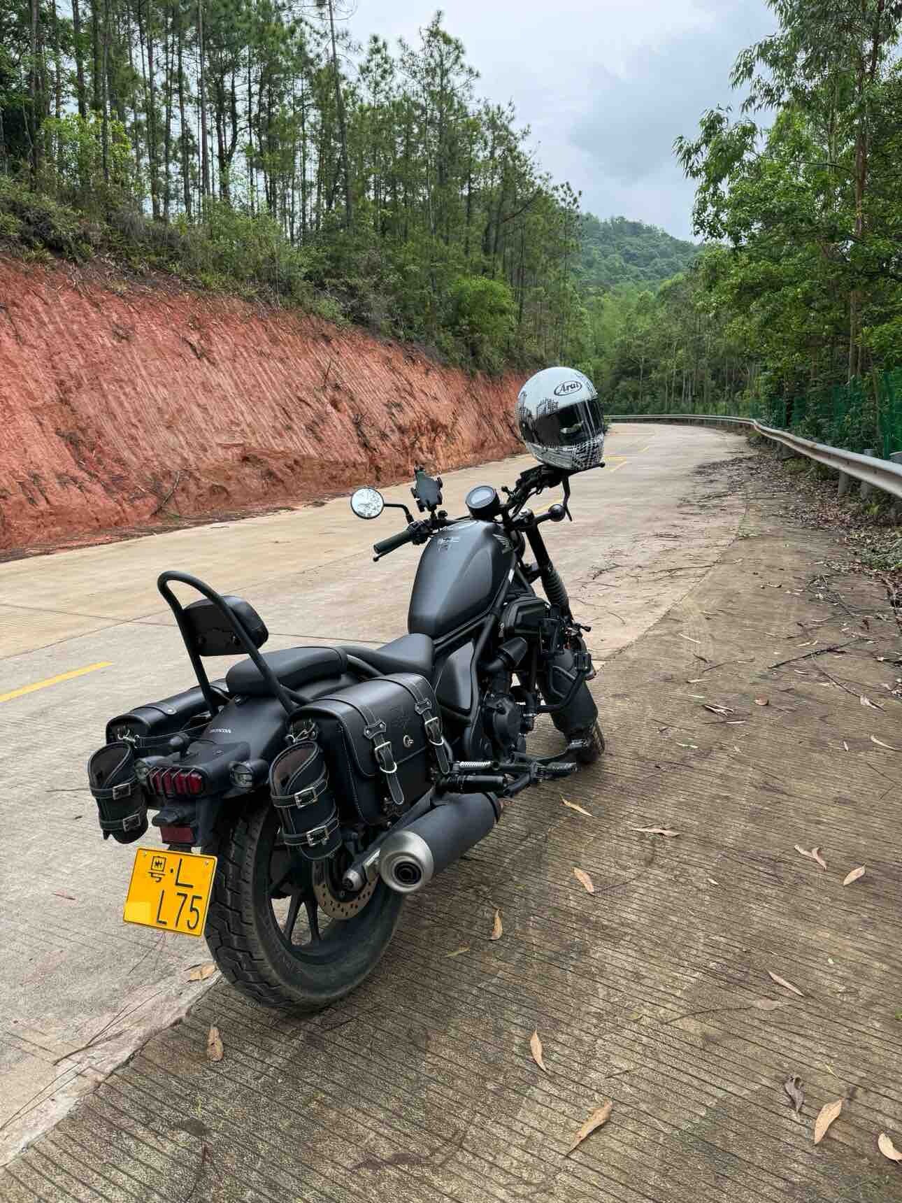 开摩托的感觉棒棒的