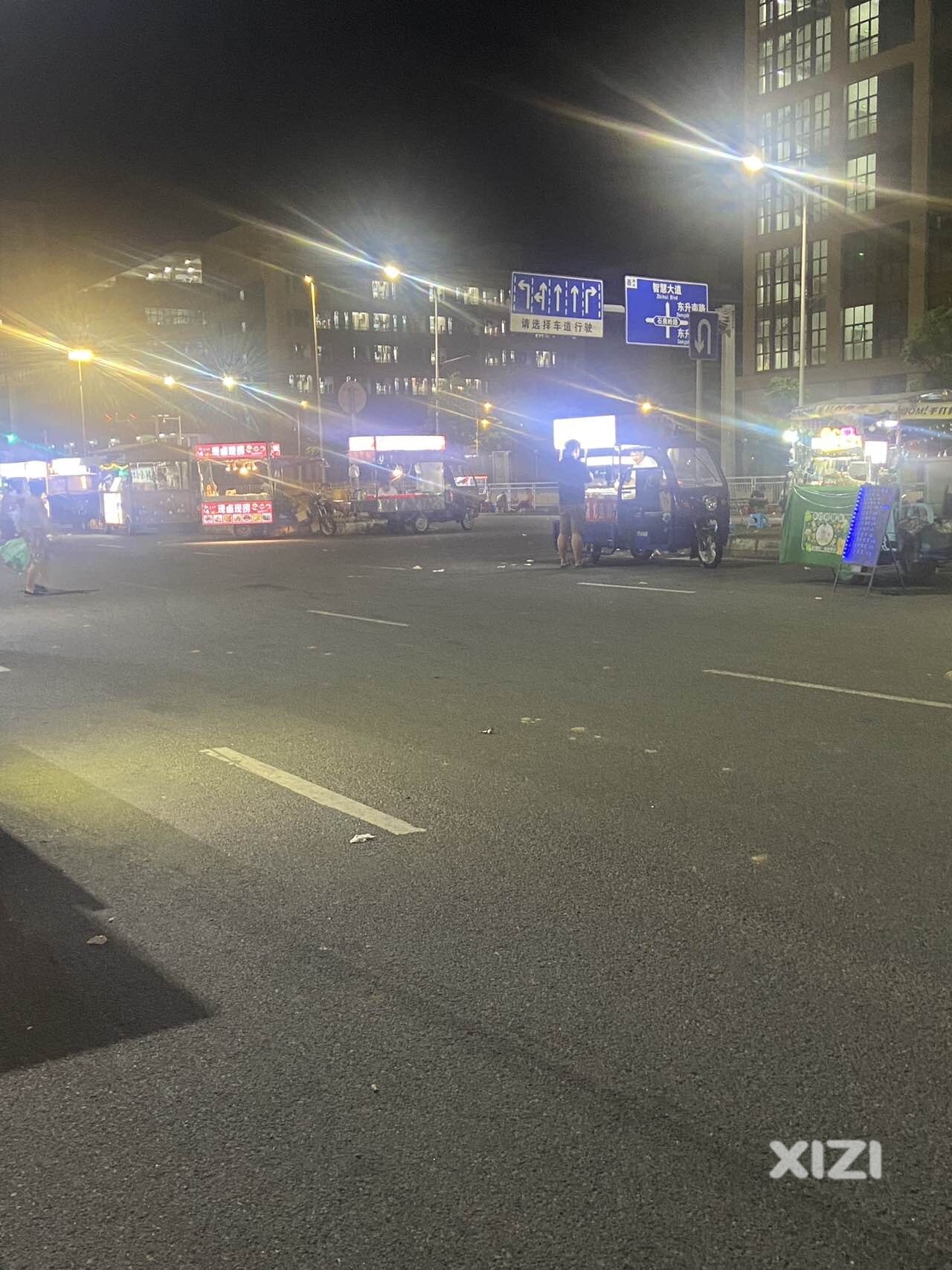 举报惠州市惠城区仲恺高新区渡头路摆摊引发交通堵塞问题