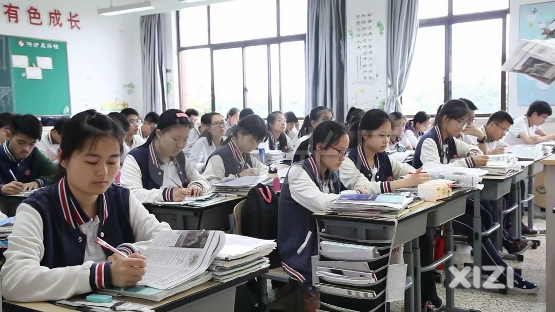 高考刚结束，孩子又与父母干架…