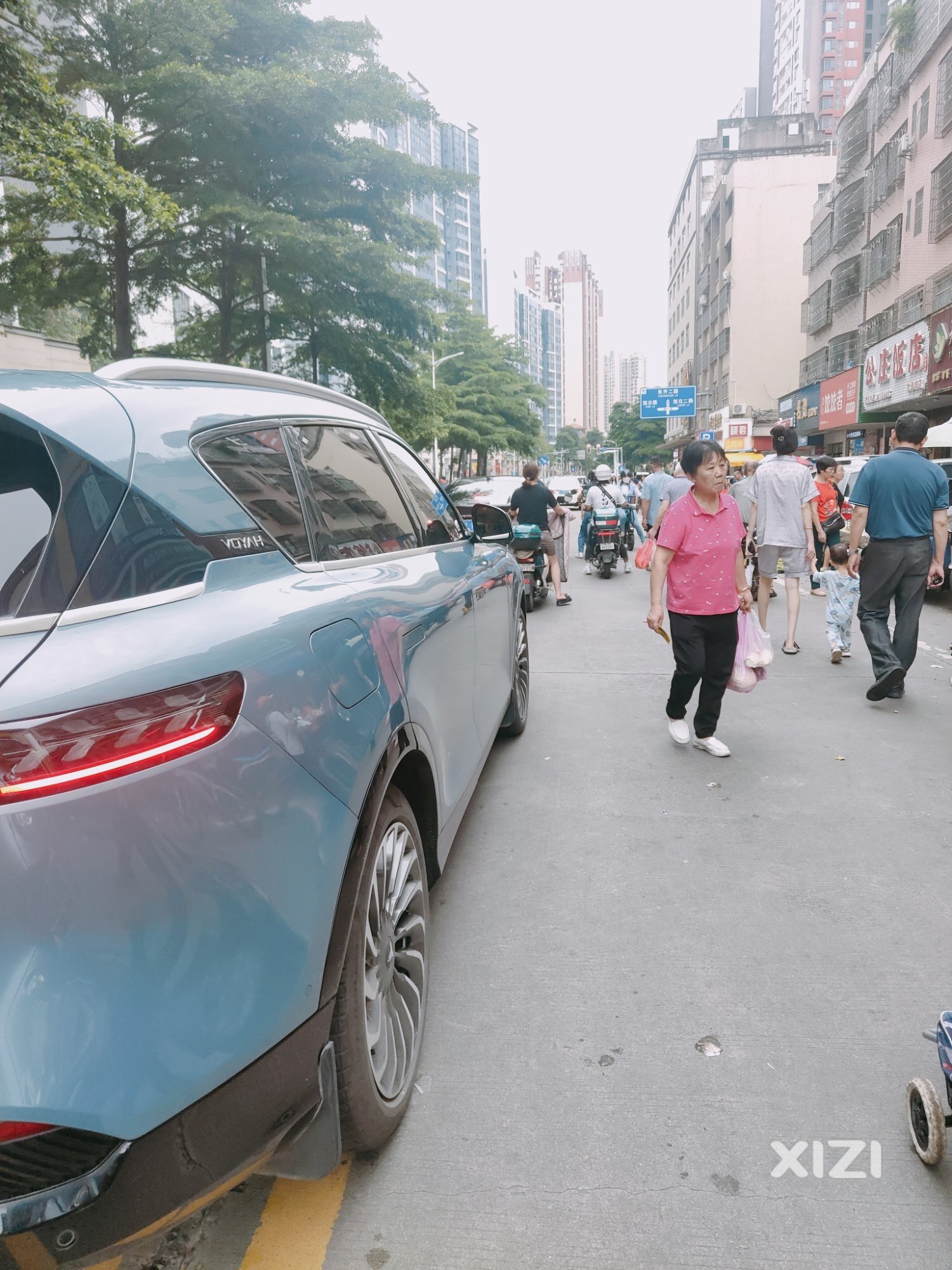 占道经营导致道路拥堵