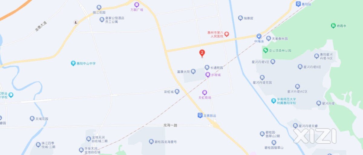 大家，白玉兰酒店？附近的中学是