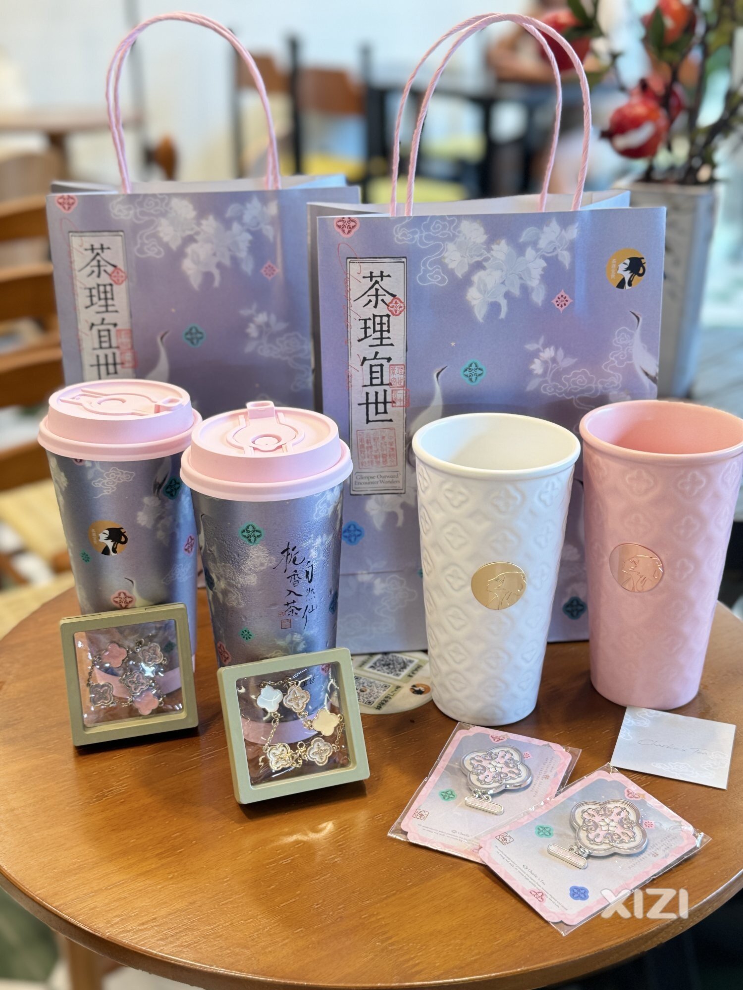 是谁还没有喝上秋天的第一杯奶茶