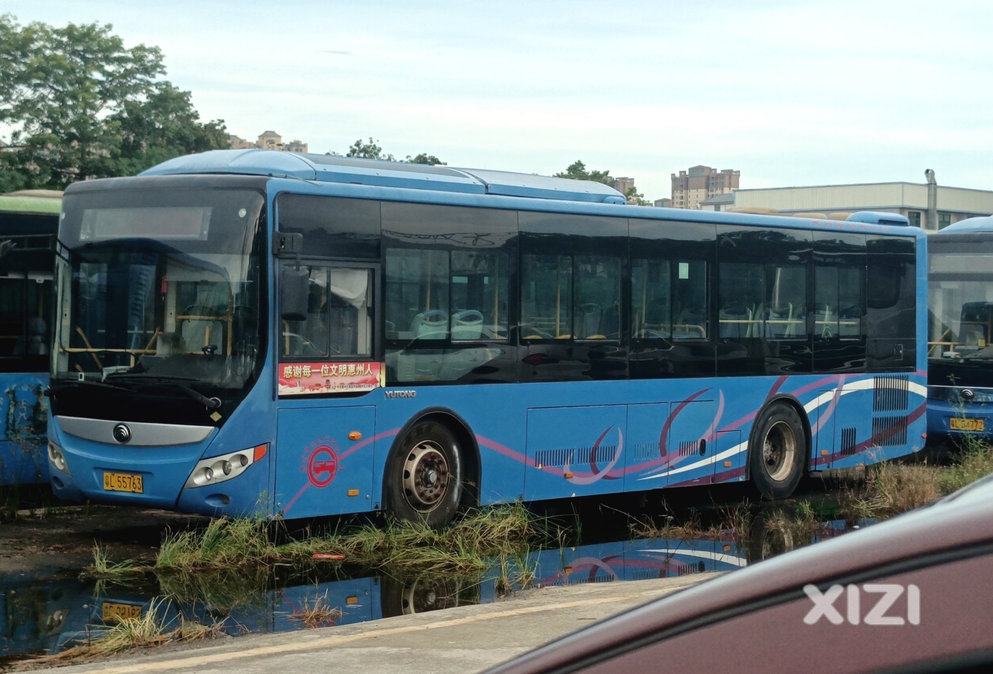 他用积木还原了惠州的公交车（上）