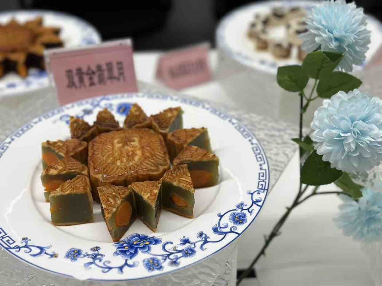 天悦月饼