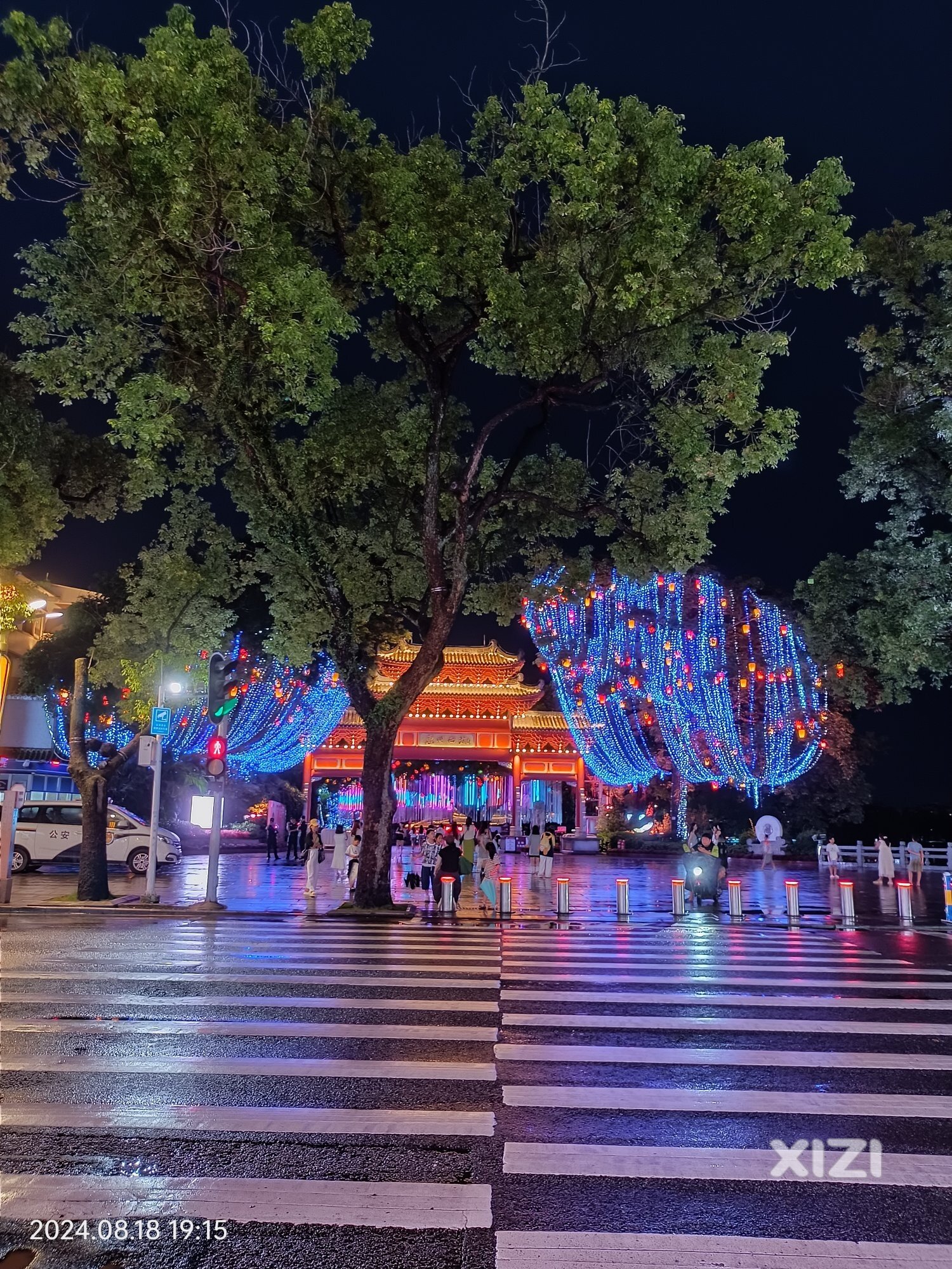 西湖花灯重开了