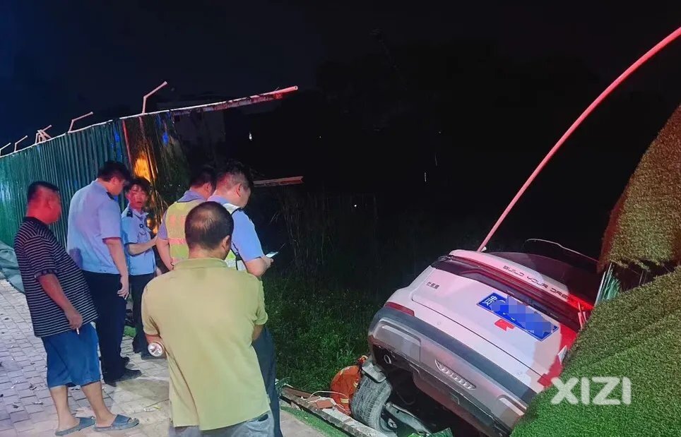 事发惠州！醉酒男子深夜驾车坠落深沟，昏迷不醒……