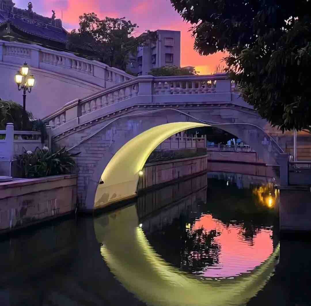 夜深了，睡觉吧！