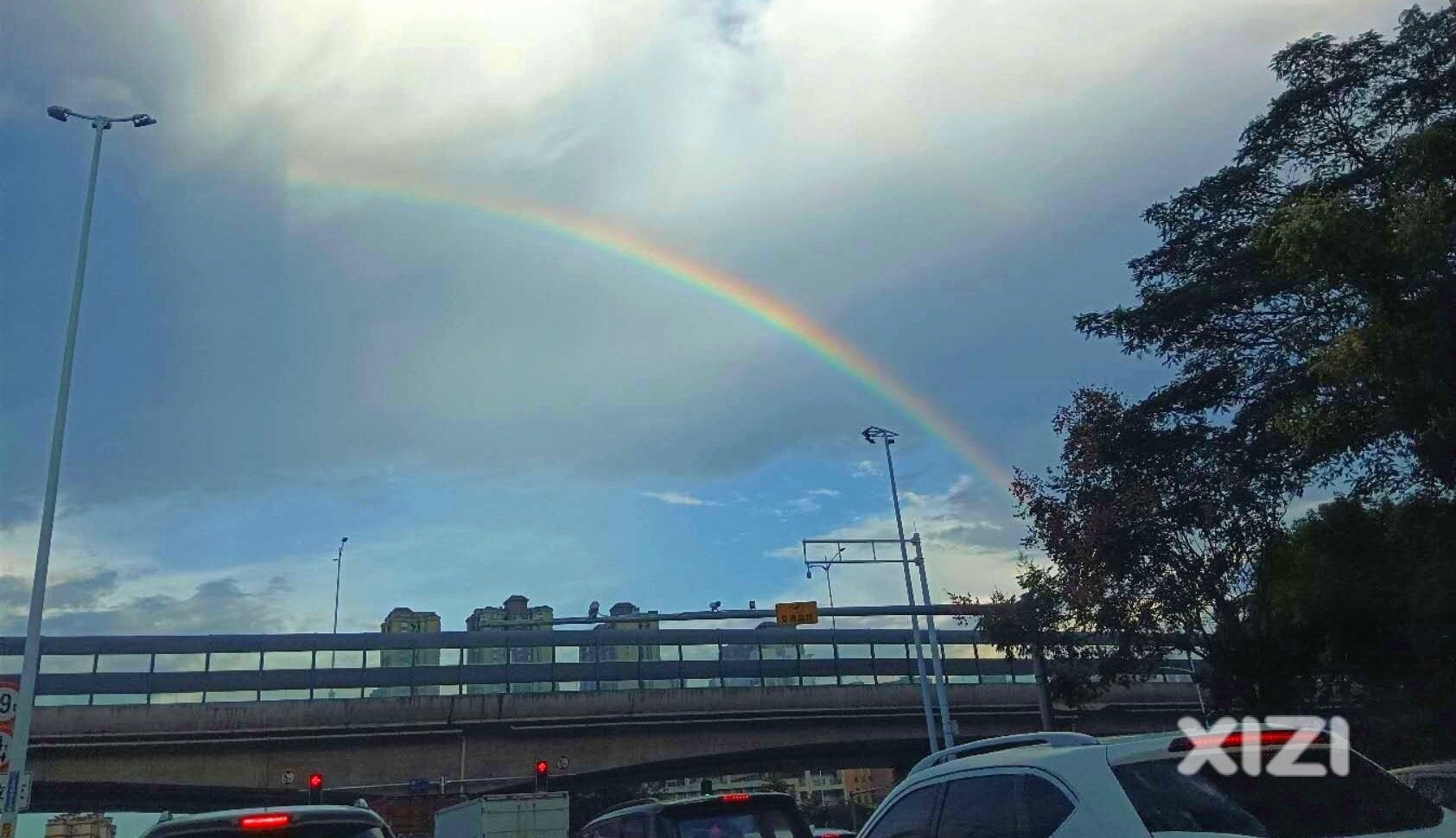 雨后见彩虹