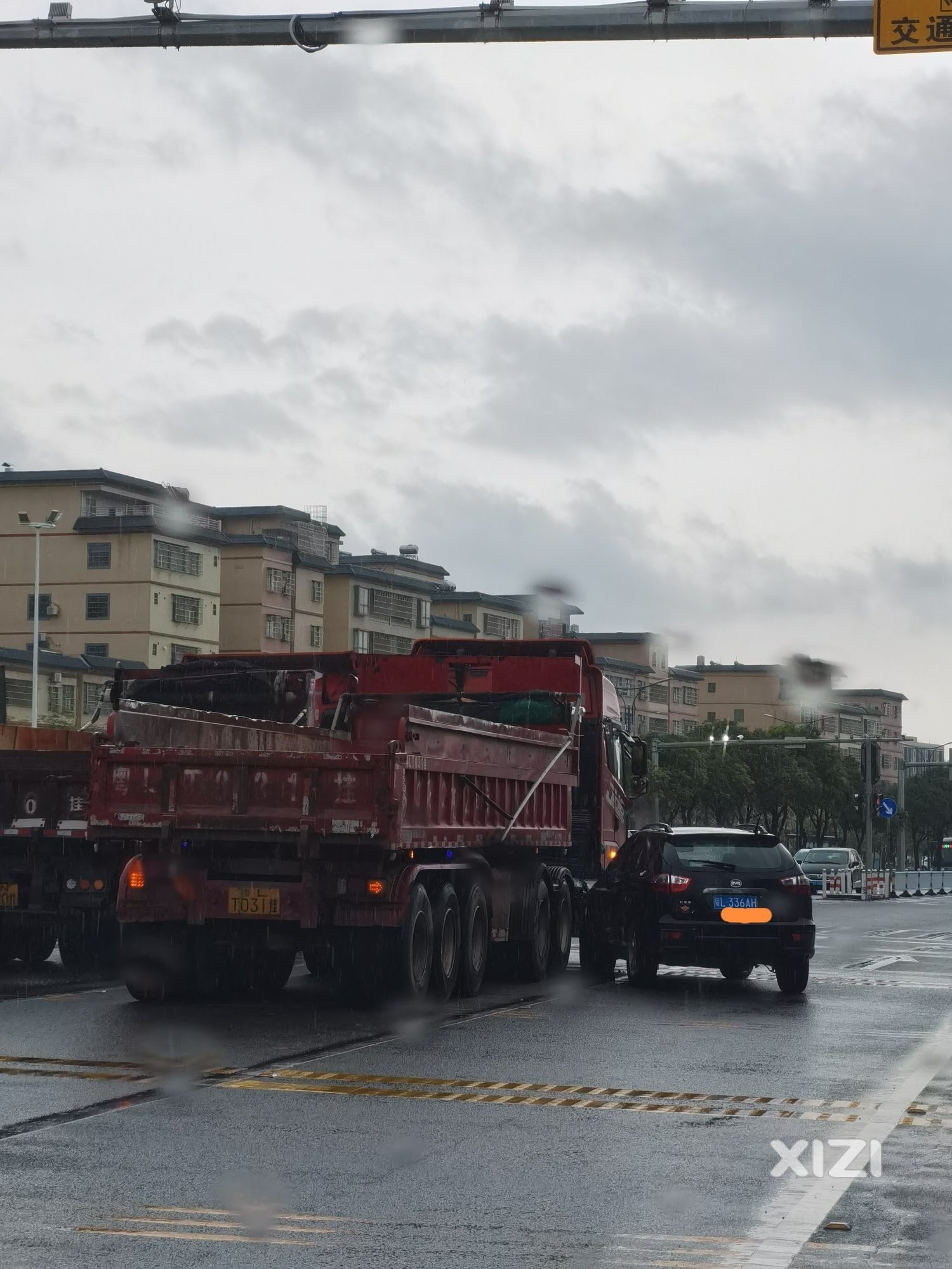 白鹭湖路口车险