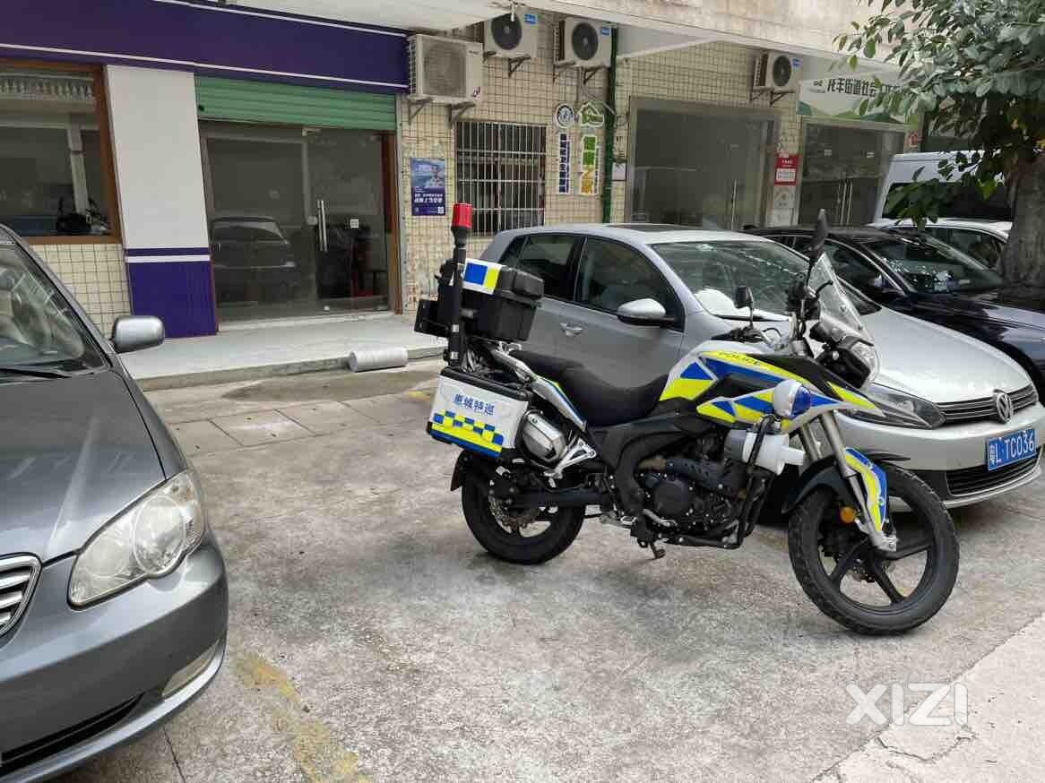 东江体育场小区综合楼