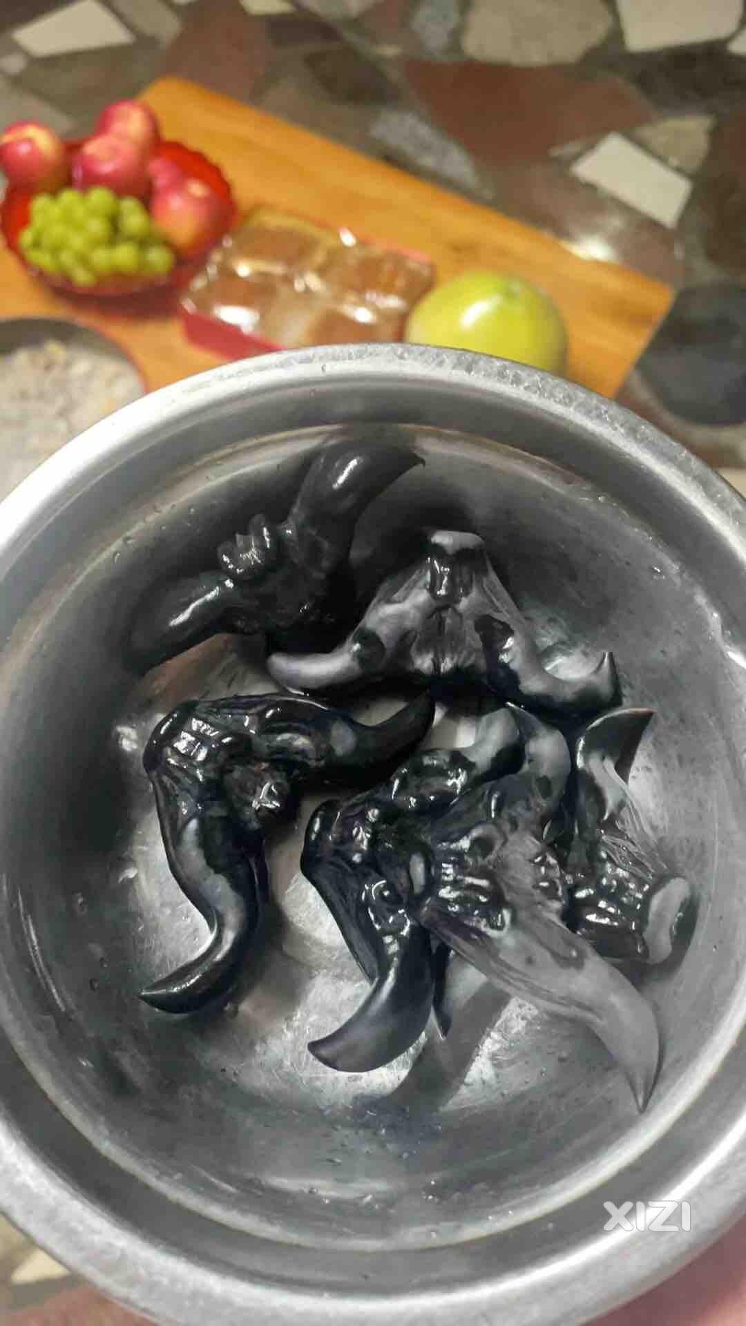 小时候的玩具，掏空用来做风车
