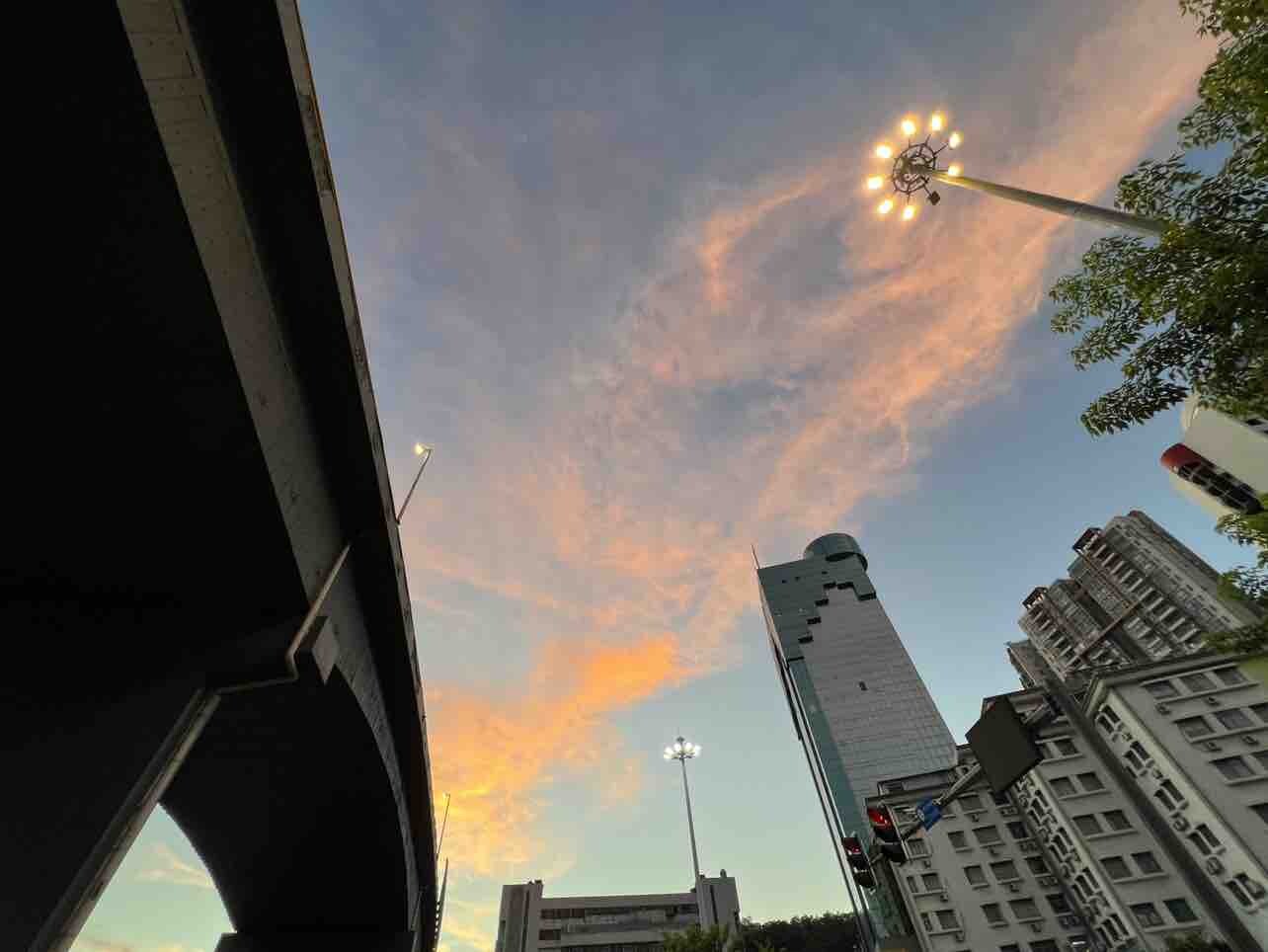 今日黄昏