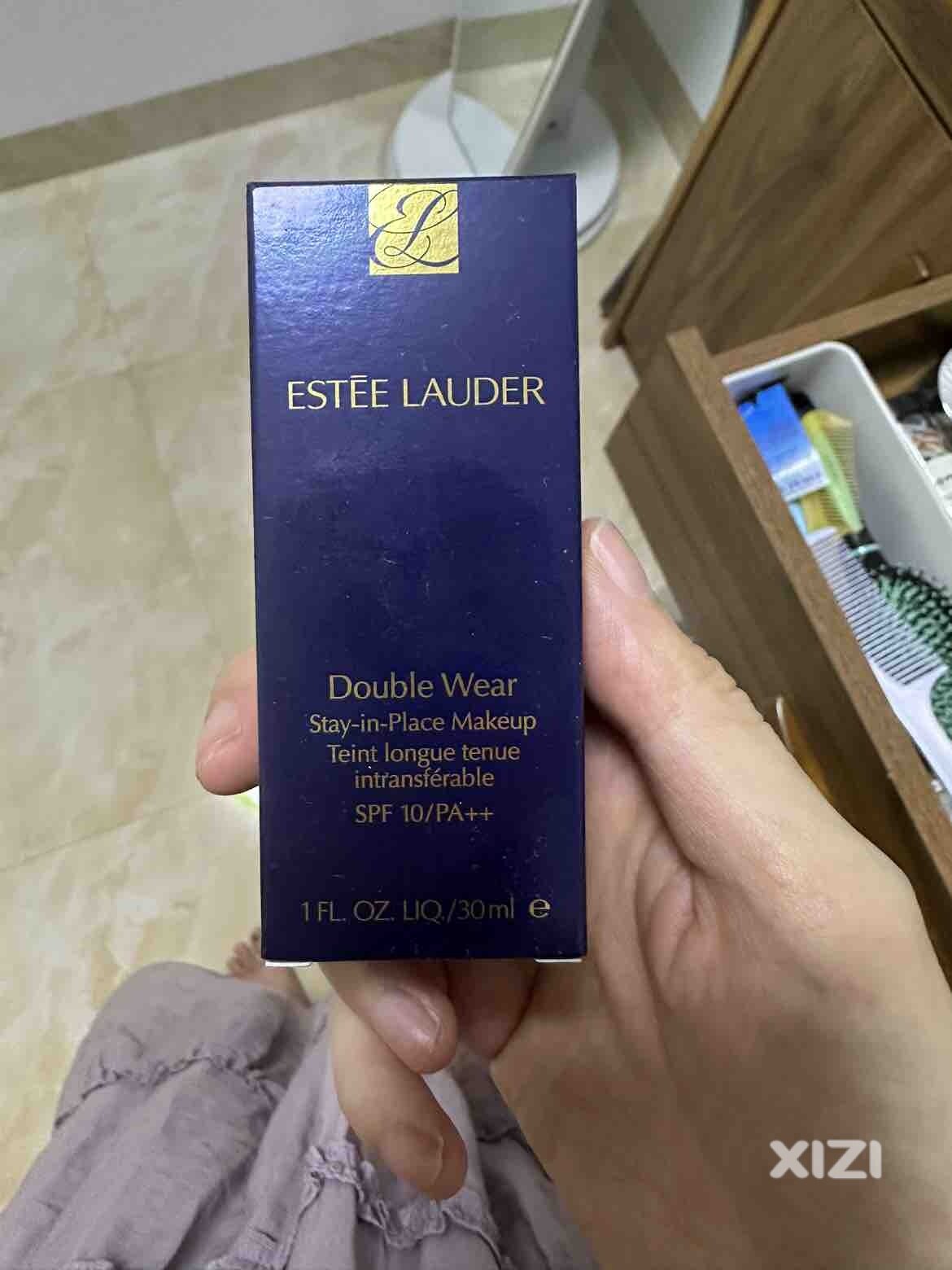 雅诗兰黛粉底液