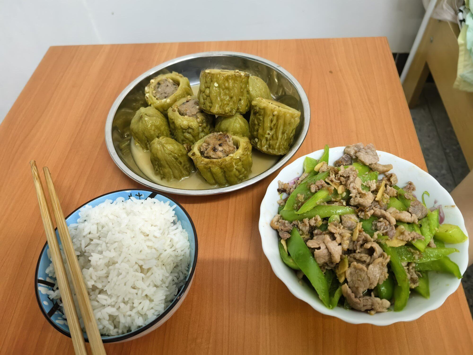 吃饱不想家