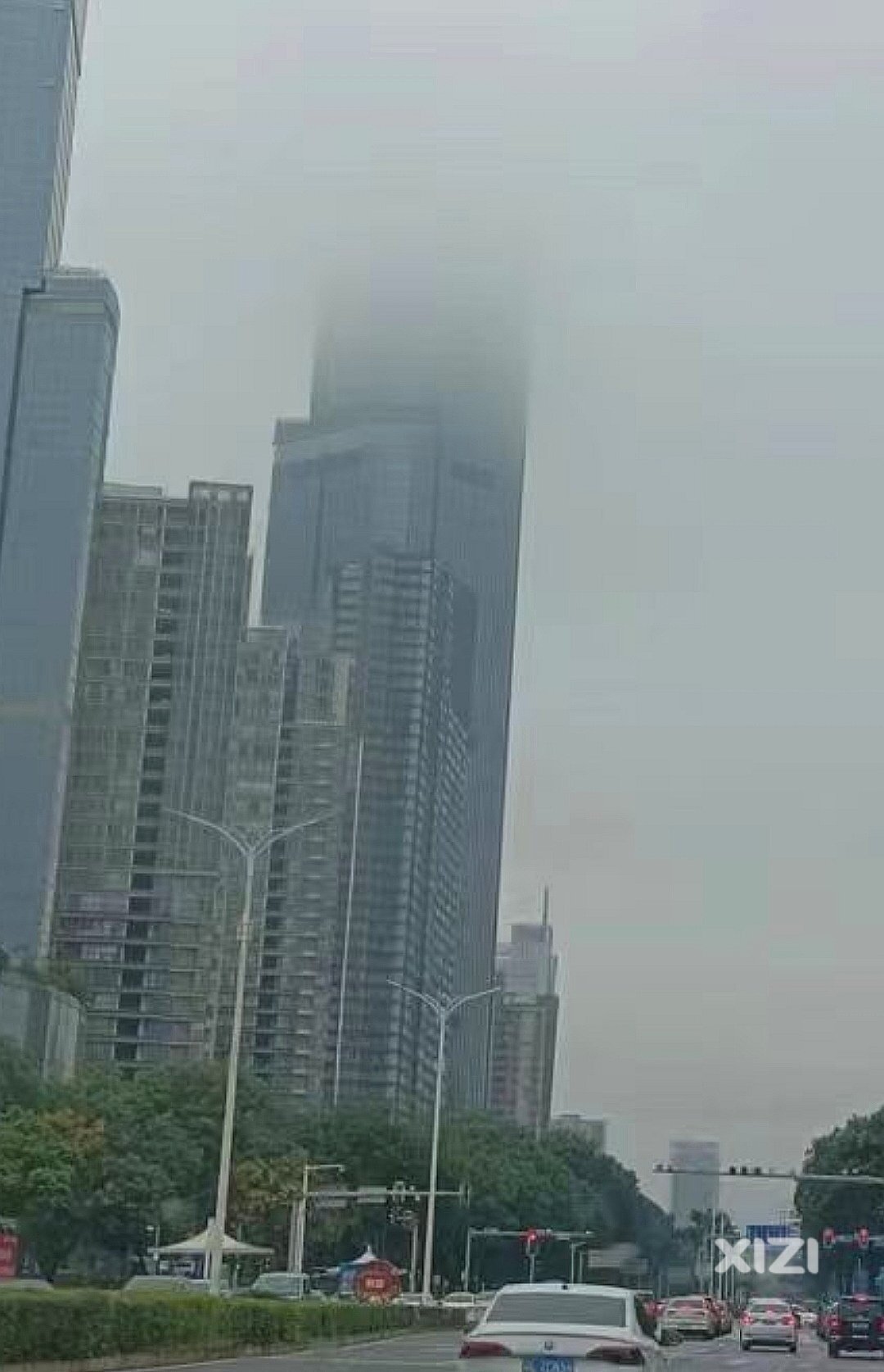 雨天雾气有点大