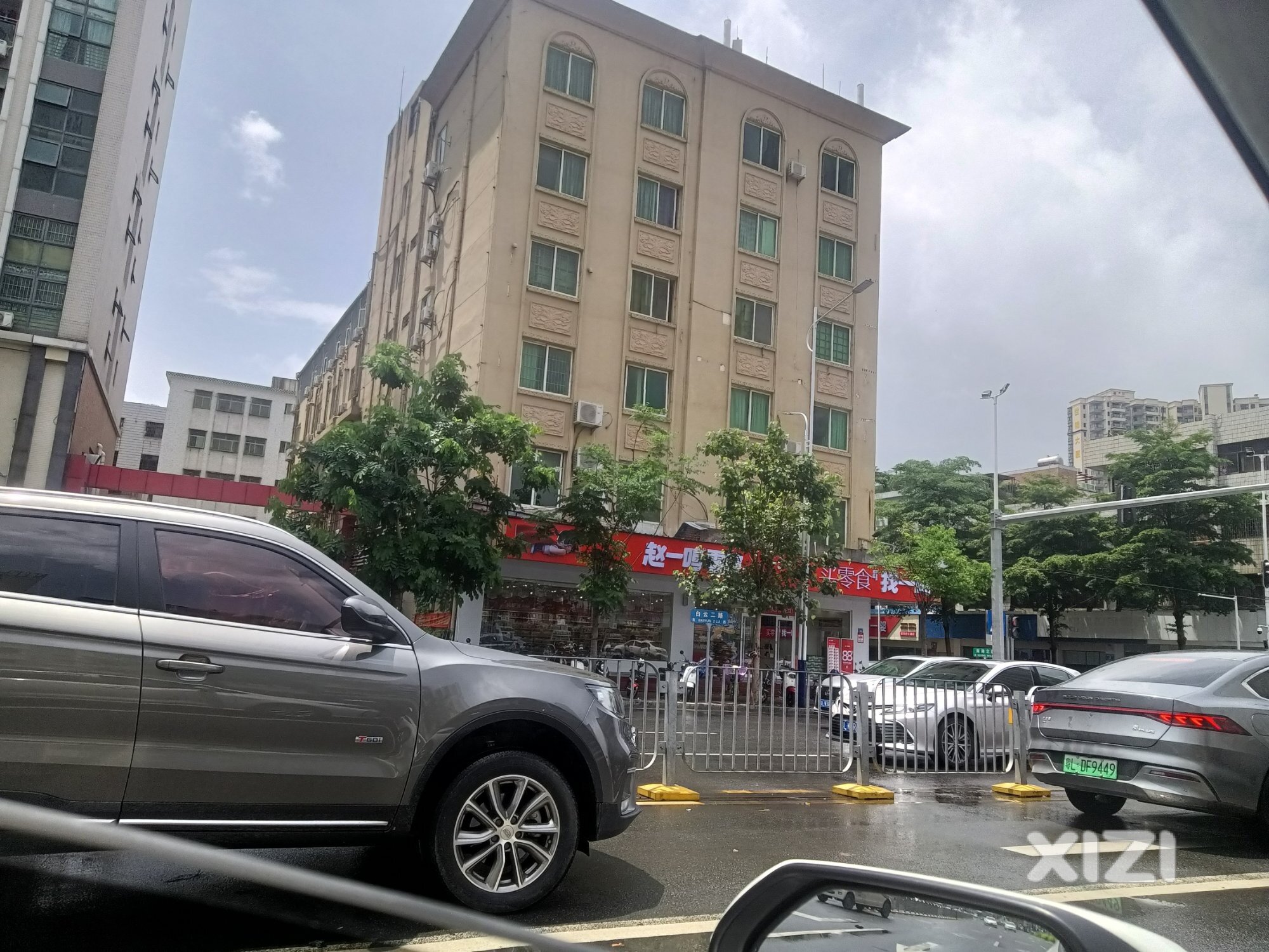 赵一鸣零食店产品怎么样，投资回报高吗？