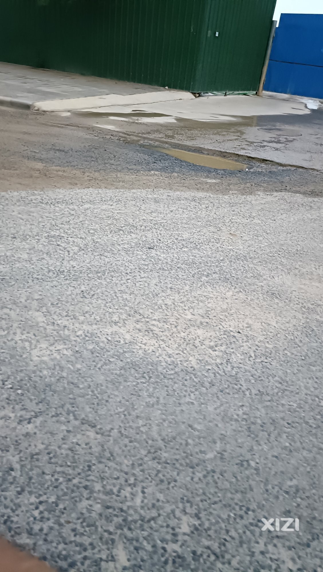 吉隆环城北路