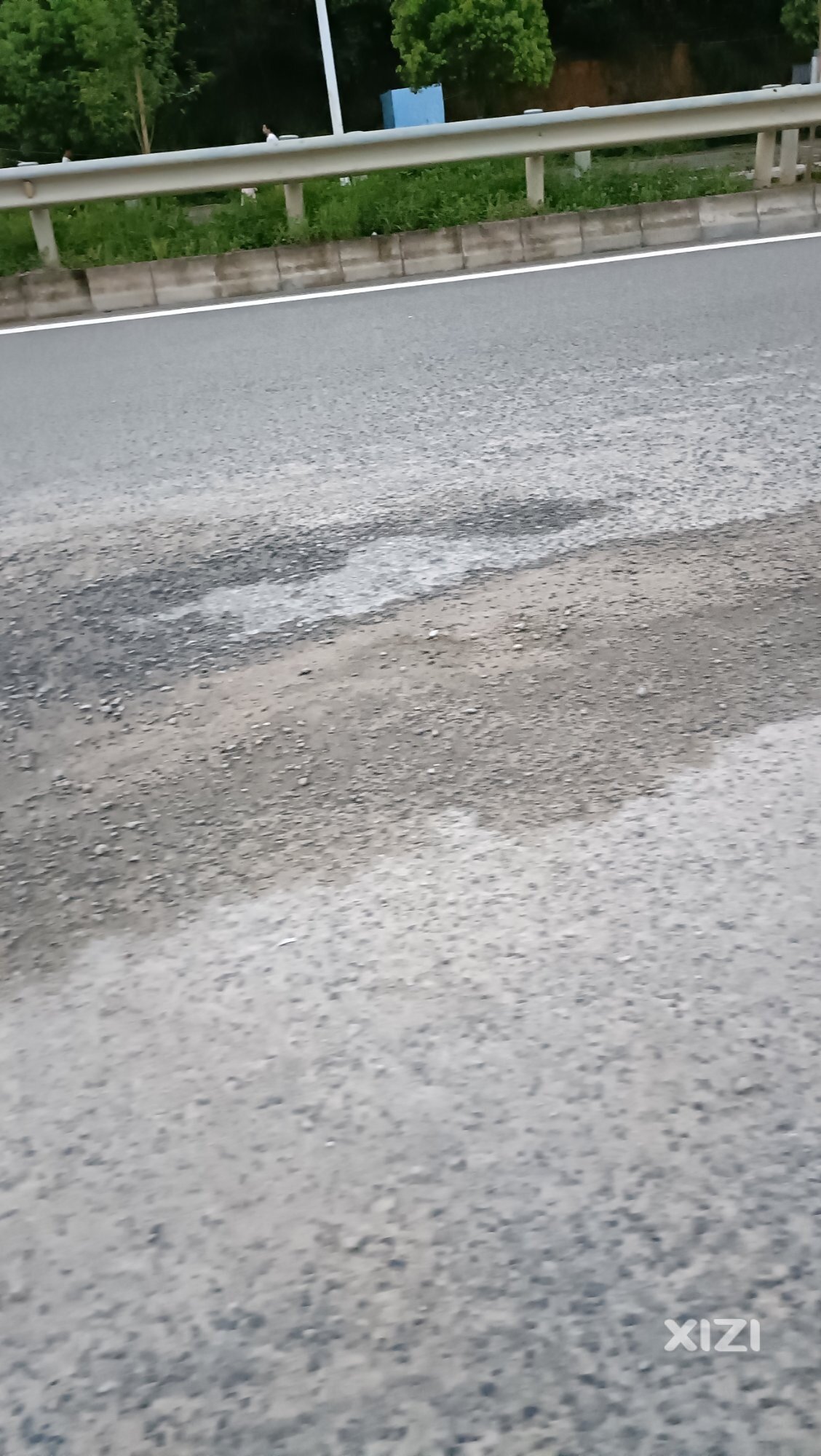 吉隆环城路