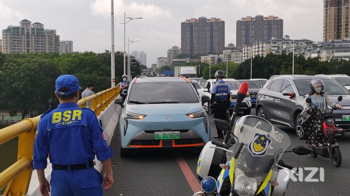 前线救援丨救人一命比任何活动都有意义
