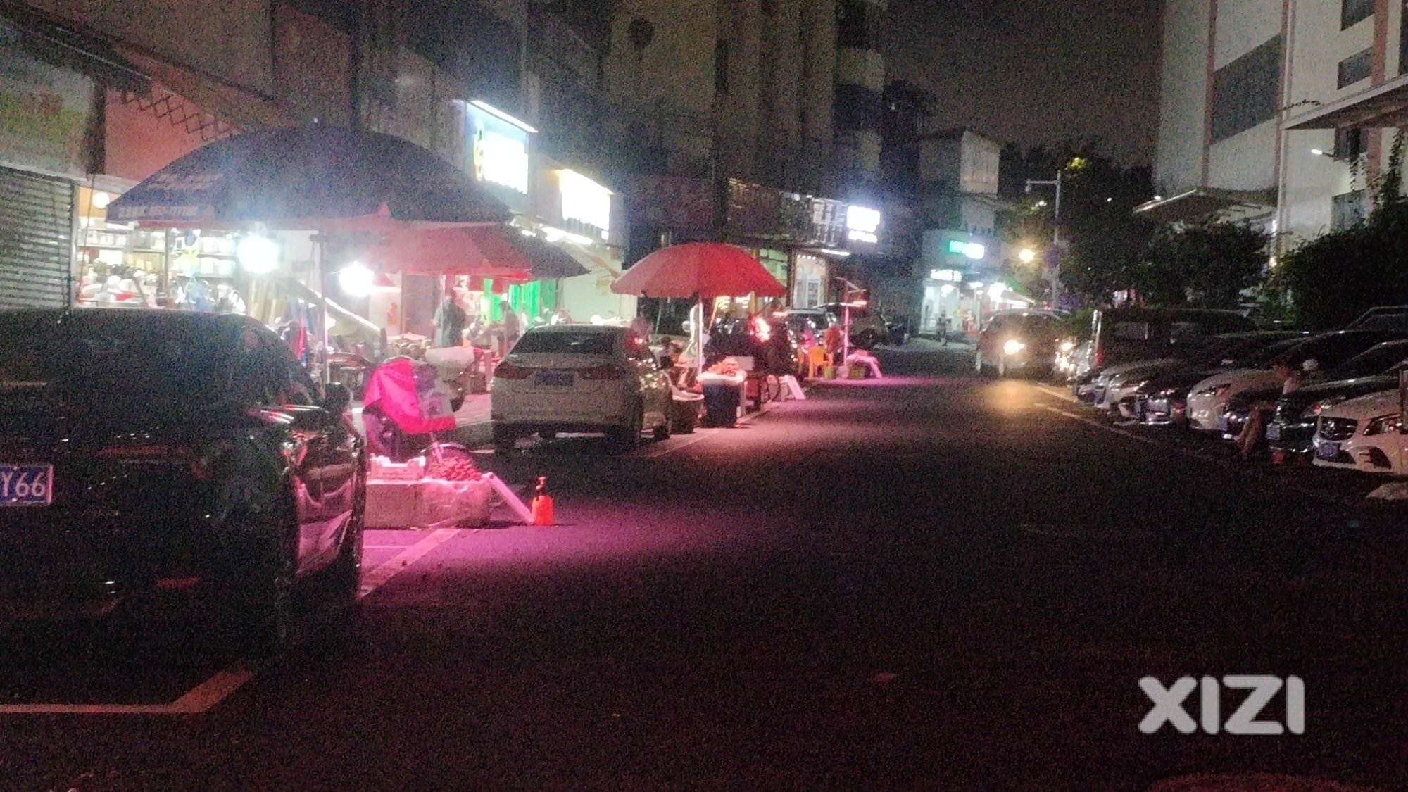 下角市场的占道水果摊又又又出动了