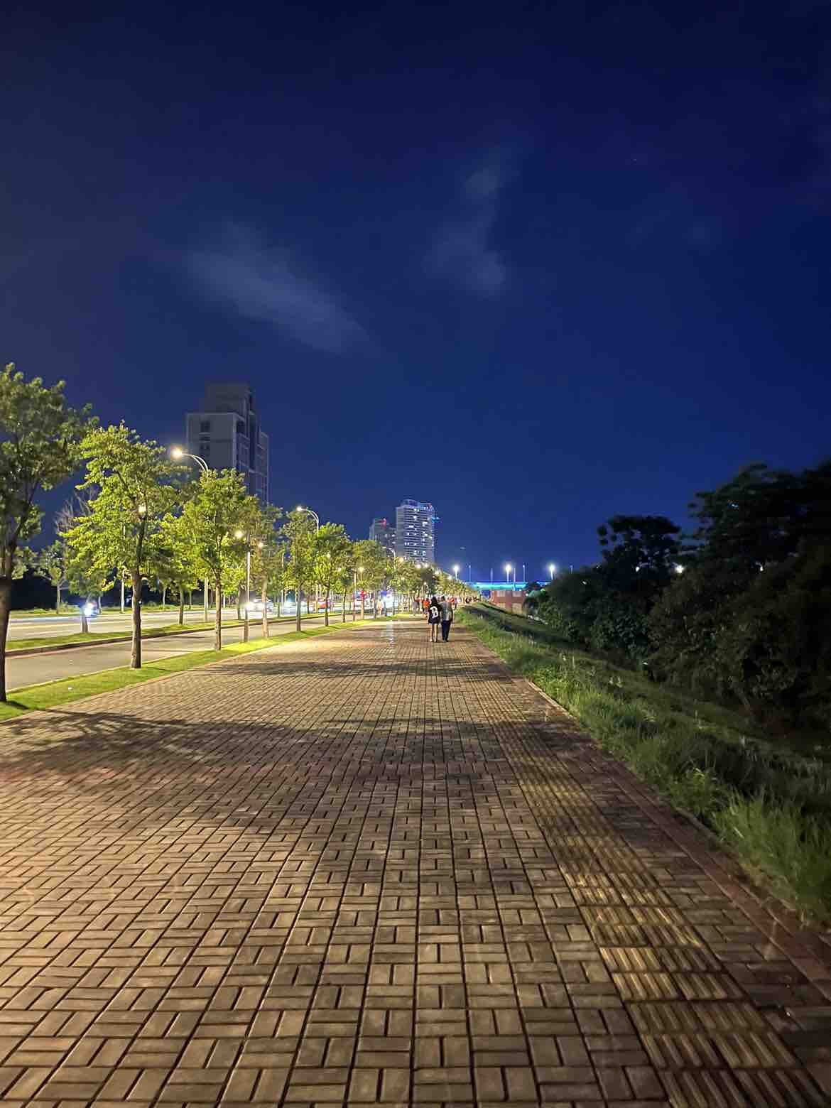 隆生大桥夜市不见了