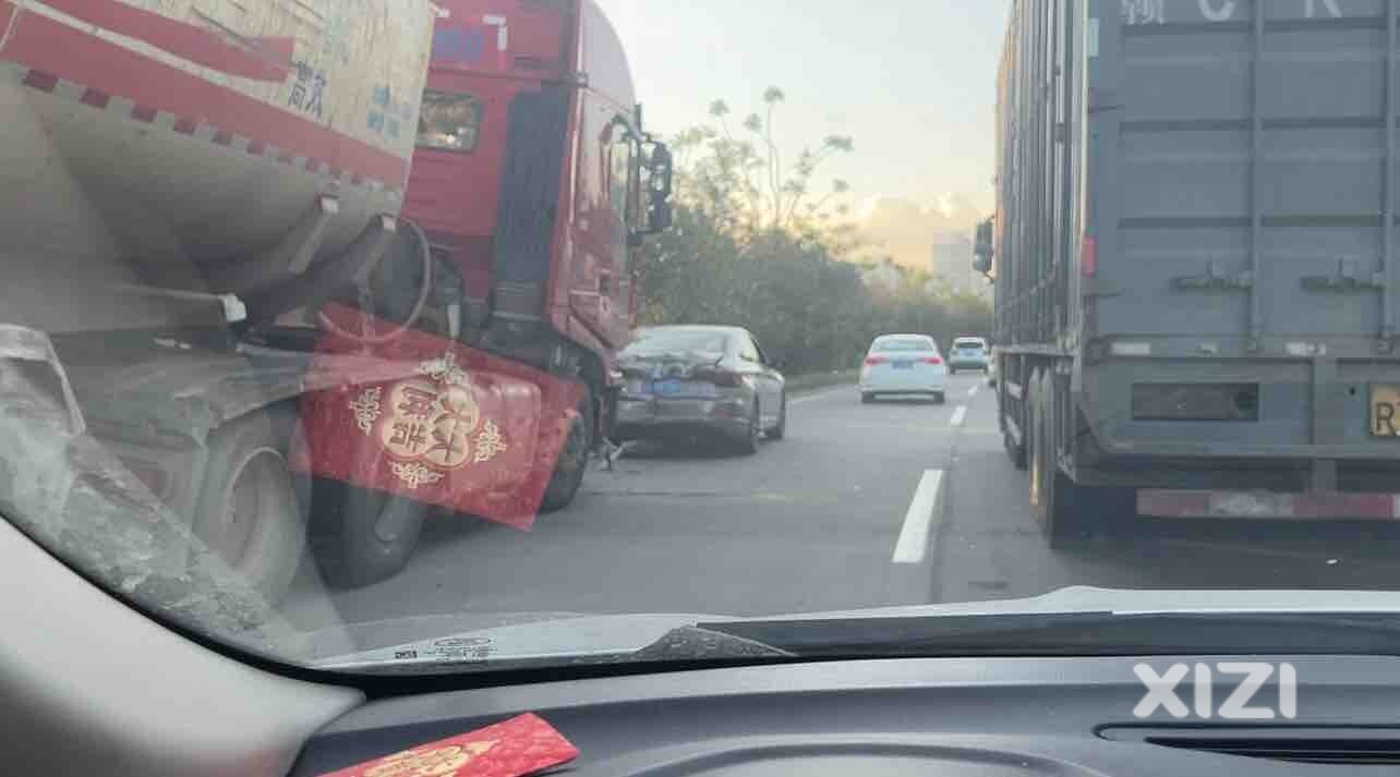 三环东大车事故